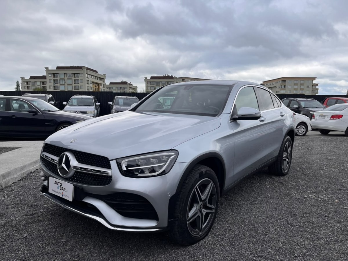 MERCEDES-BENZ GLC 300 2022 EXCELENTE ESTADO - FULL MOTOR