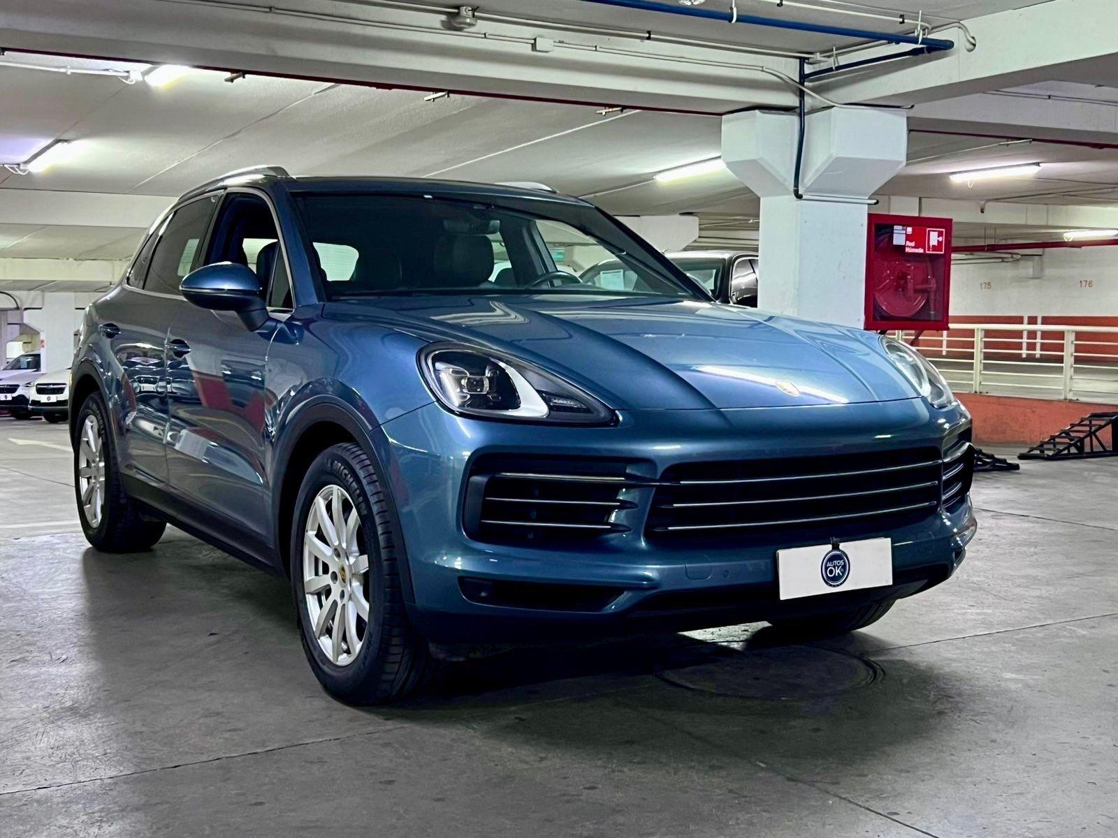 PORSCHE CAYENNE 3.0 2019 UN DUEÑO MANTENIMIENTO EN LA MARCA - 
