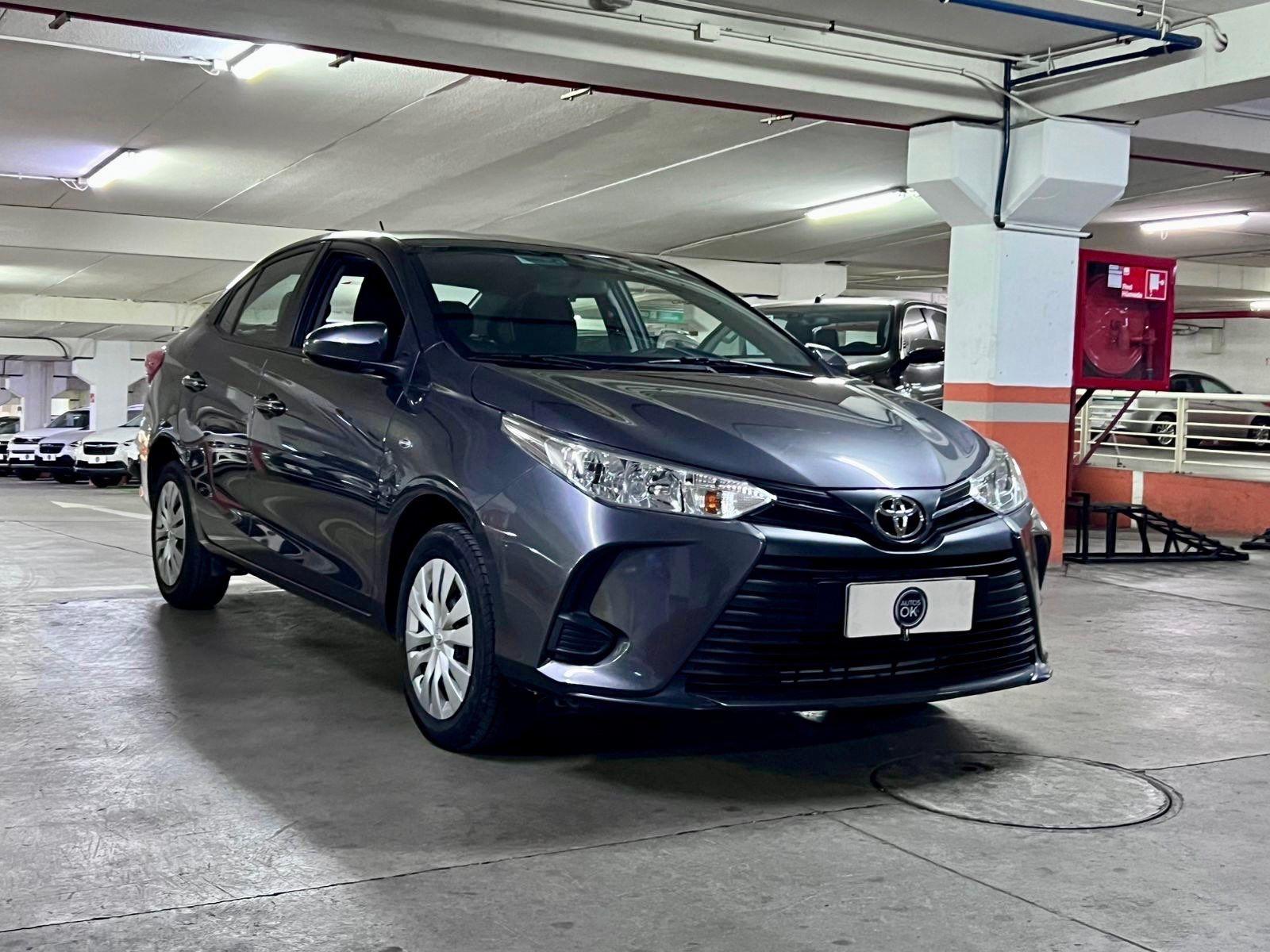 TOYOTA YARIS 1.5 GLI AT 2022 ÚNICO DUEÑO, MANTENIMIENTO EN LA MARCA - 