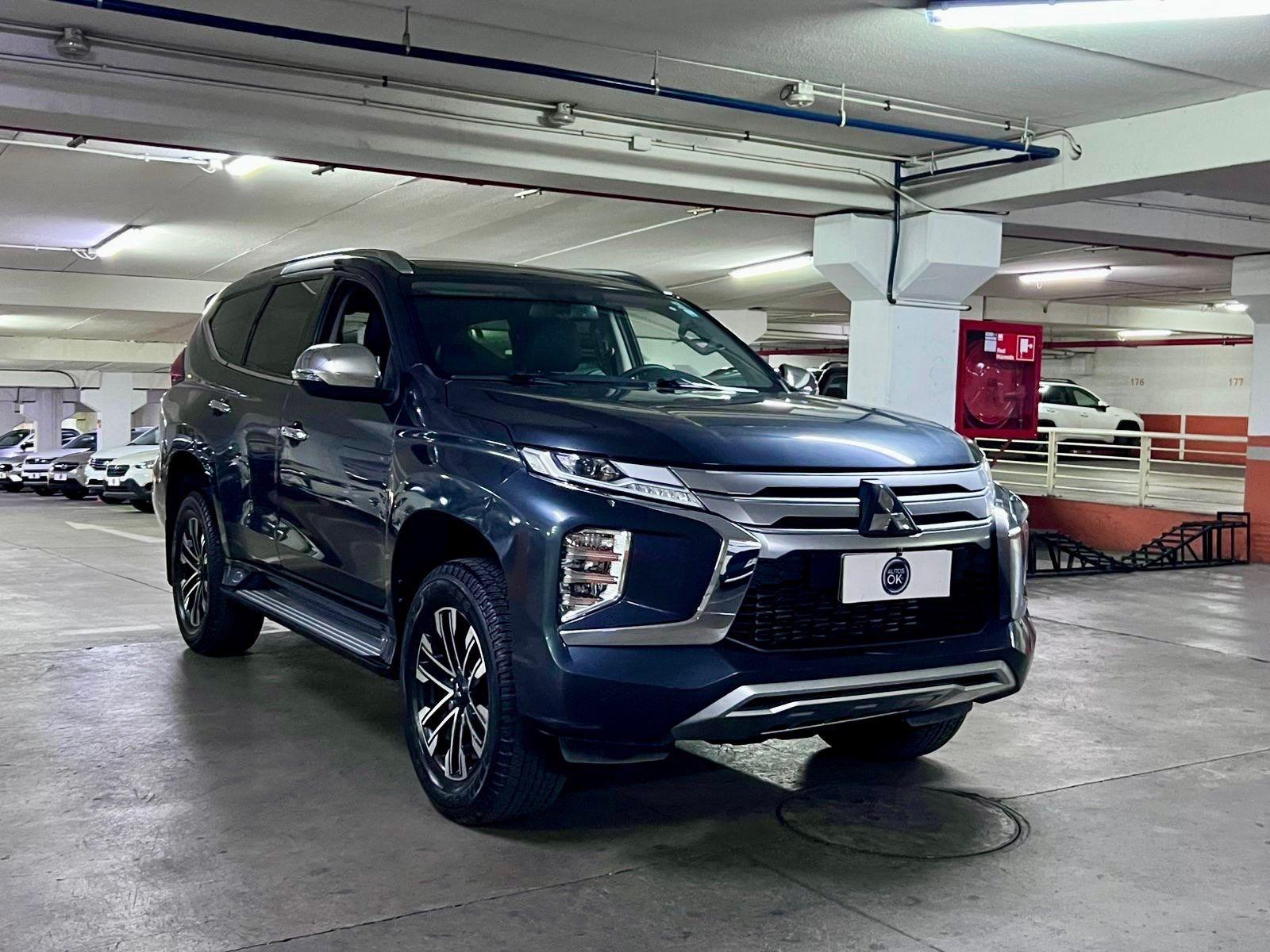 MITSUBISHI MONTERO SPORT 4X4 2.4 AUT  2023 MANTENIMIENTO EN LA MARCA UN DUEÑO - 