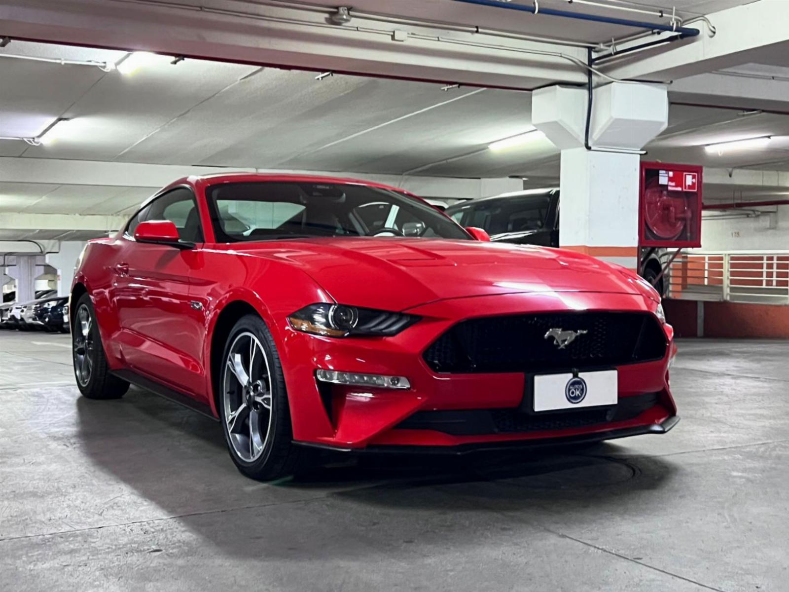 FORD MUSTANG 5.0 Auto GT Premium 2022 ÚNICO DUEÑO - 