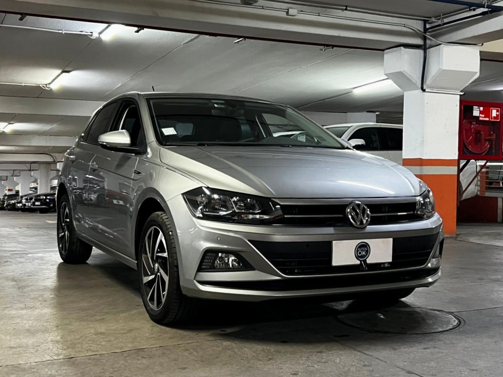 VOLKSWAGEN POLO HIGHLINE 1.6 AT 2023 MANTENIMIENTO EN LA MARCA UN DUEÑO - 