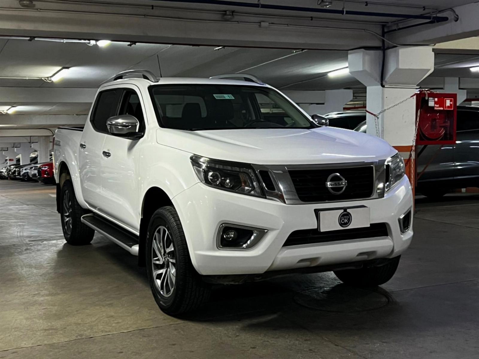 NISSAN NP300 LE 2.3 4x4 2020 Laminas de seguridad - FULL MOTOR