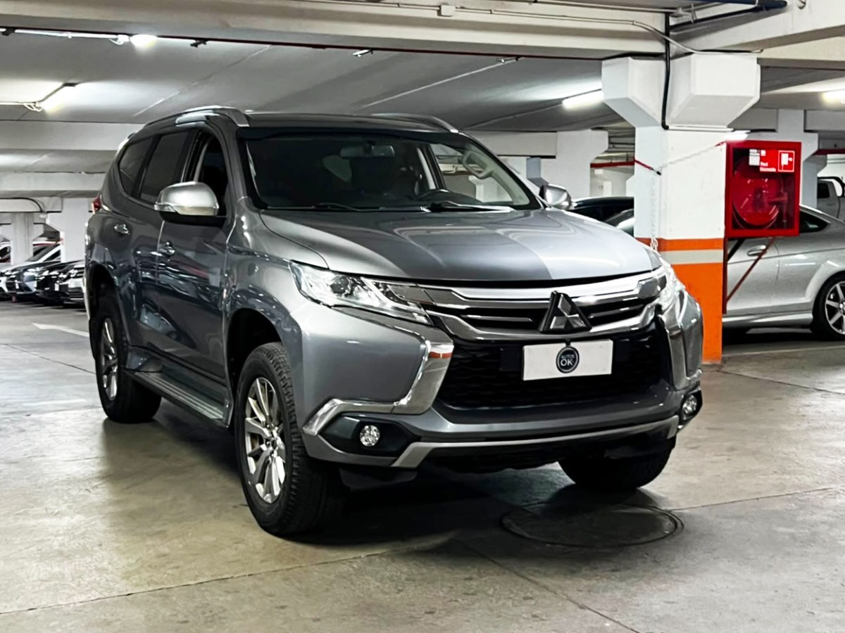 MITSUBISHI MONTERO SPORT 3.0 4X2 AT 5P 2019 ÚNICO DUEÑO - FULL MOTOR
