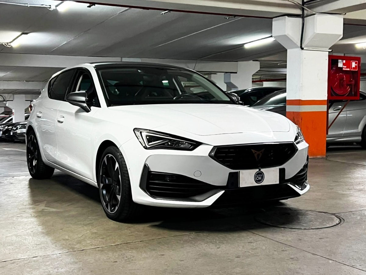 CUPRA LEON 1.4 4X2 AT 5P. 2024 ÚNICO DUEÑO - AUTOS OK