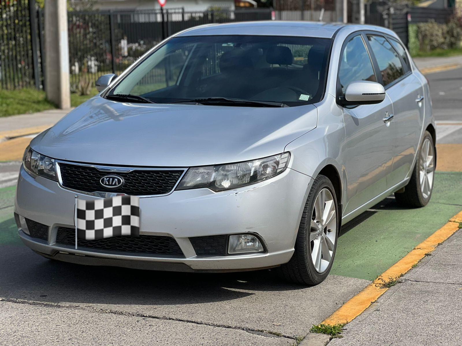 KIA CERATO 5 CERATO 5 AT 1.6 SX 2011 CERATO 5 AT 1.6 SX HB - FULL MOTOR