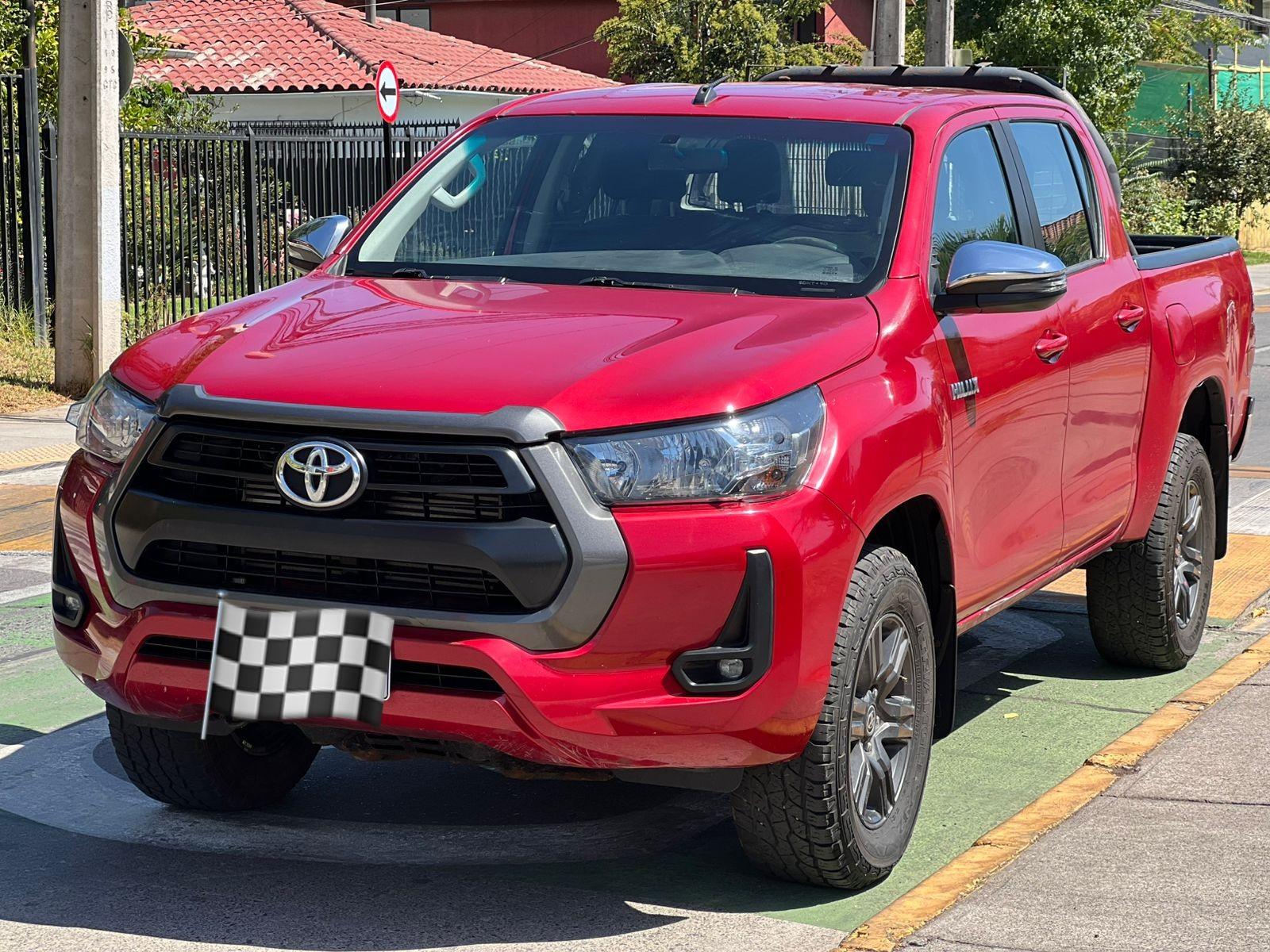 TOYOTA HILUX HILUX 2.4 SR 4X4 6 MT 2022 HILUX 2.4 SR 4X4 6 MT - FULL MOTOR