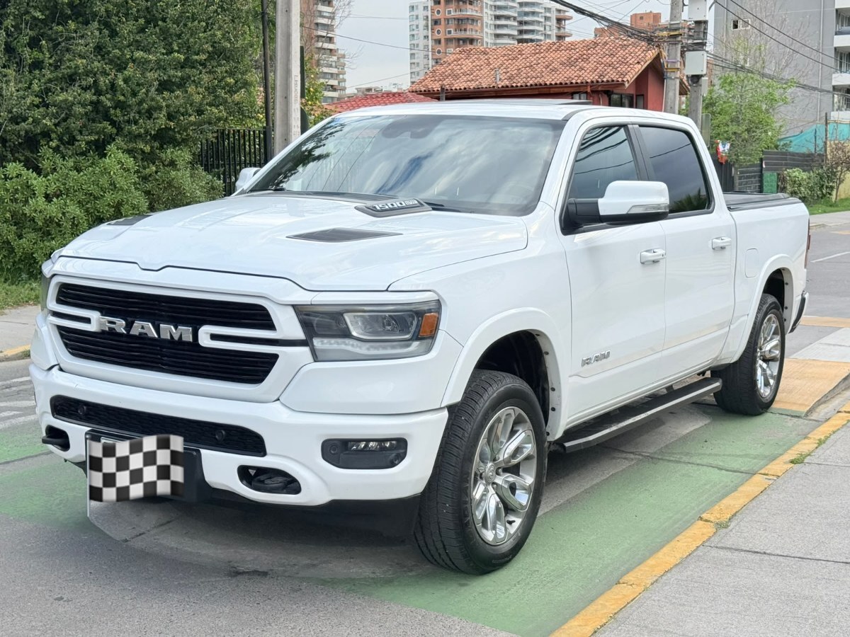 RAM 1500 1500 LARAMIE CREW CAB 4X4 5.7 AUT 2022 1500 LARAMIE CREW CAB 4X4 5.7 AUT - FULL MOTOR