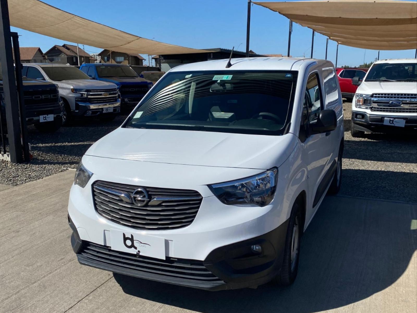 OPEL COMBO OPEL COMBO 2023 EXCELENTE ESTADO - MANTENCIONES AL DÍA  - 