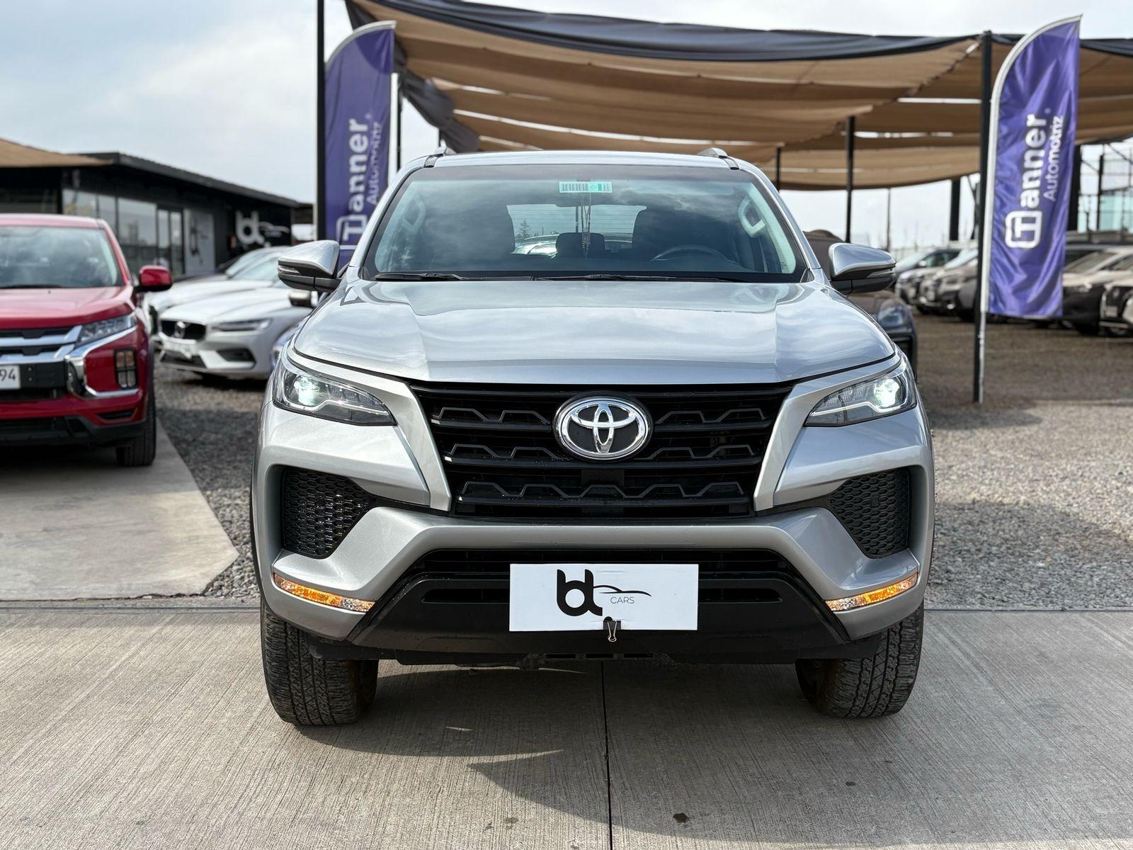 TOYOTA FORTUNER FORTUNER OTTO 2.7 AUT 2022 ÚNICO DUEÑO, DOS LLAVES  - 