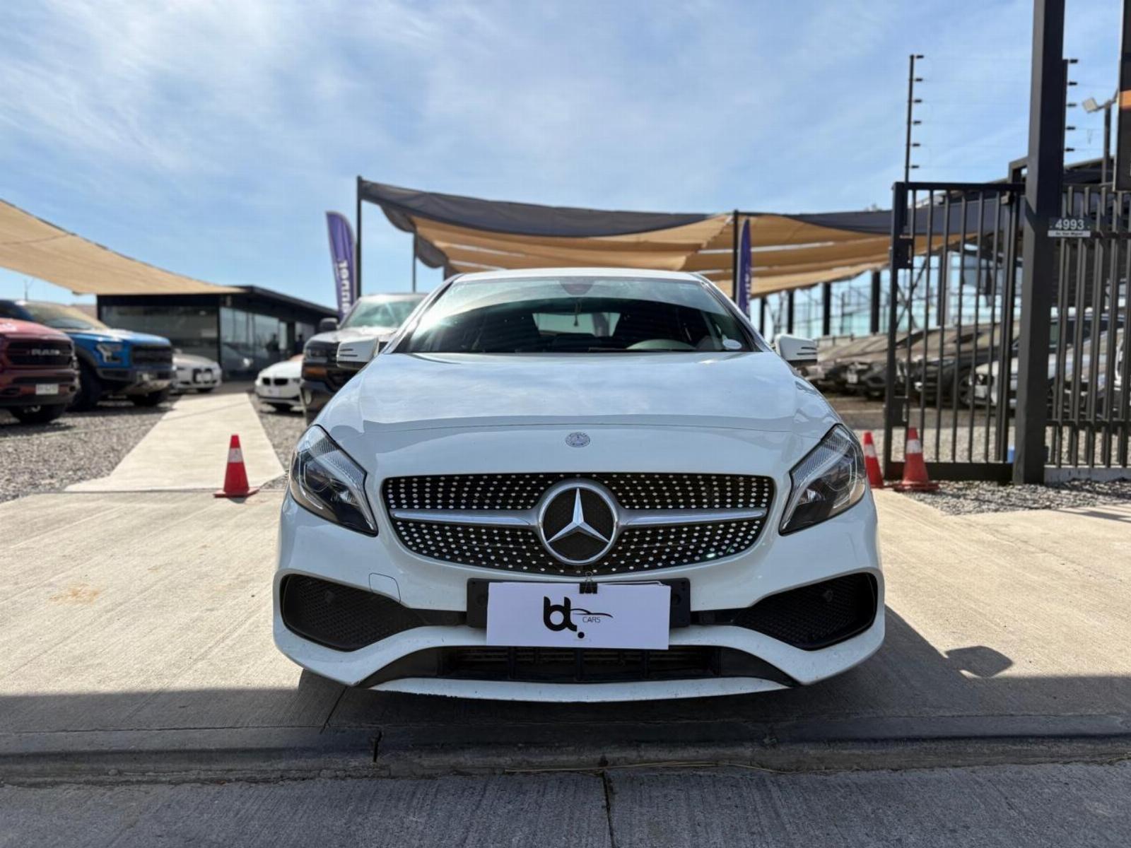 MERCEDES-BENZ A200 D 2017 DOCUMENTACIÓN AL DÍA, INCREÍBLE ESTADO, DOS LLAVES - FULL MOTOR