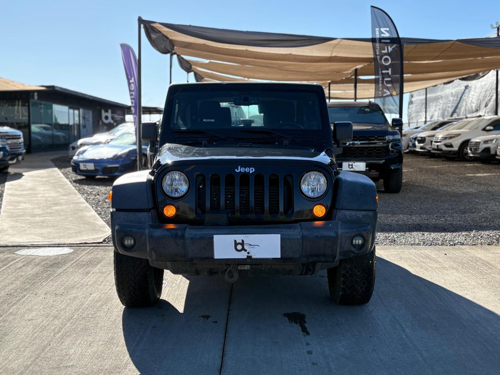 JEEP WRANGLER SPORT 2.8 AUT 2014 DOCUMENTACIÓN AL DÍA, PERFECTO ESTADO - 