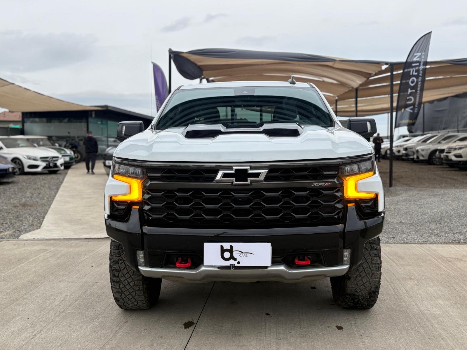 CHEVROLET SILVERADO ZR2 4X4 6.2 AUT 2023 MANTENCIONES EN LA MARCA, DOS LLAVES - FULL MOTOR