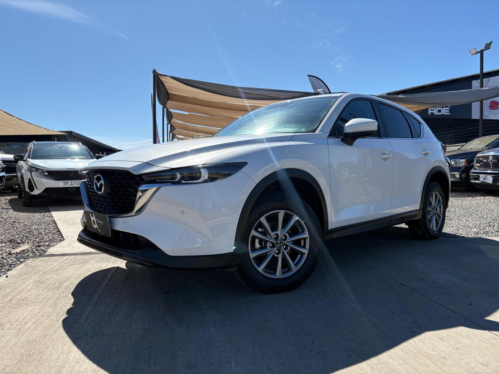 MAZDA CX-5 CORE 2.0 2024 MANTENCIONES EN LA MARCA, ÚNICO DUEÑO, DOS LLAVES - FULL MOTOR