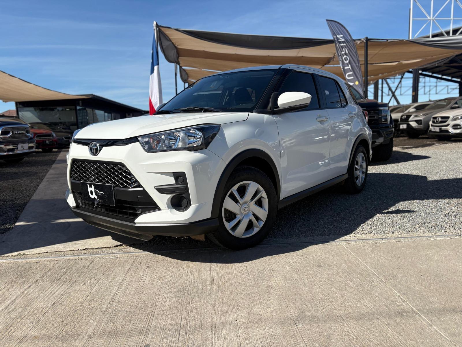 TOYOTA RAIZE 4X2 1.2 I 2022 DOCUMENTACIÓN AL DÍA, DOS LLAVES - FULL MOTOR