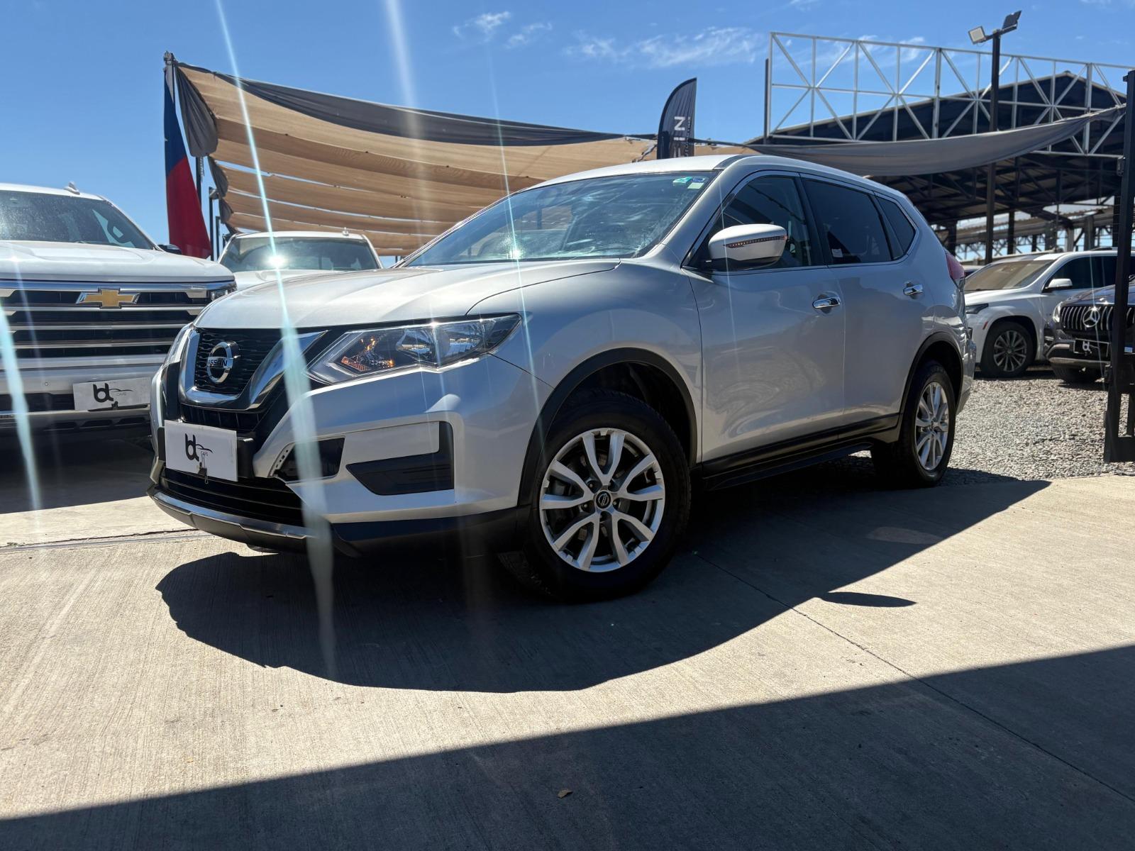 NISSAN X-TRAIL SENSE T32 CVT 2.5 2023 DOCUMENTACIÓN AL DÍA - FULL MOTOR