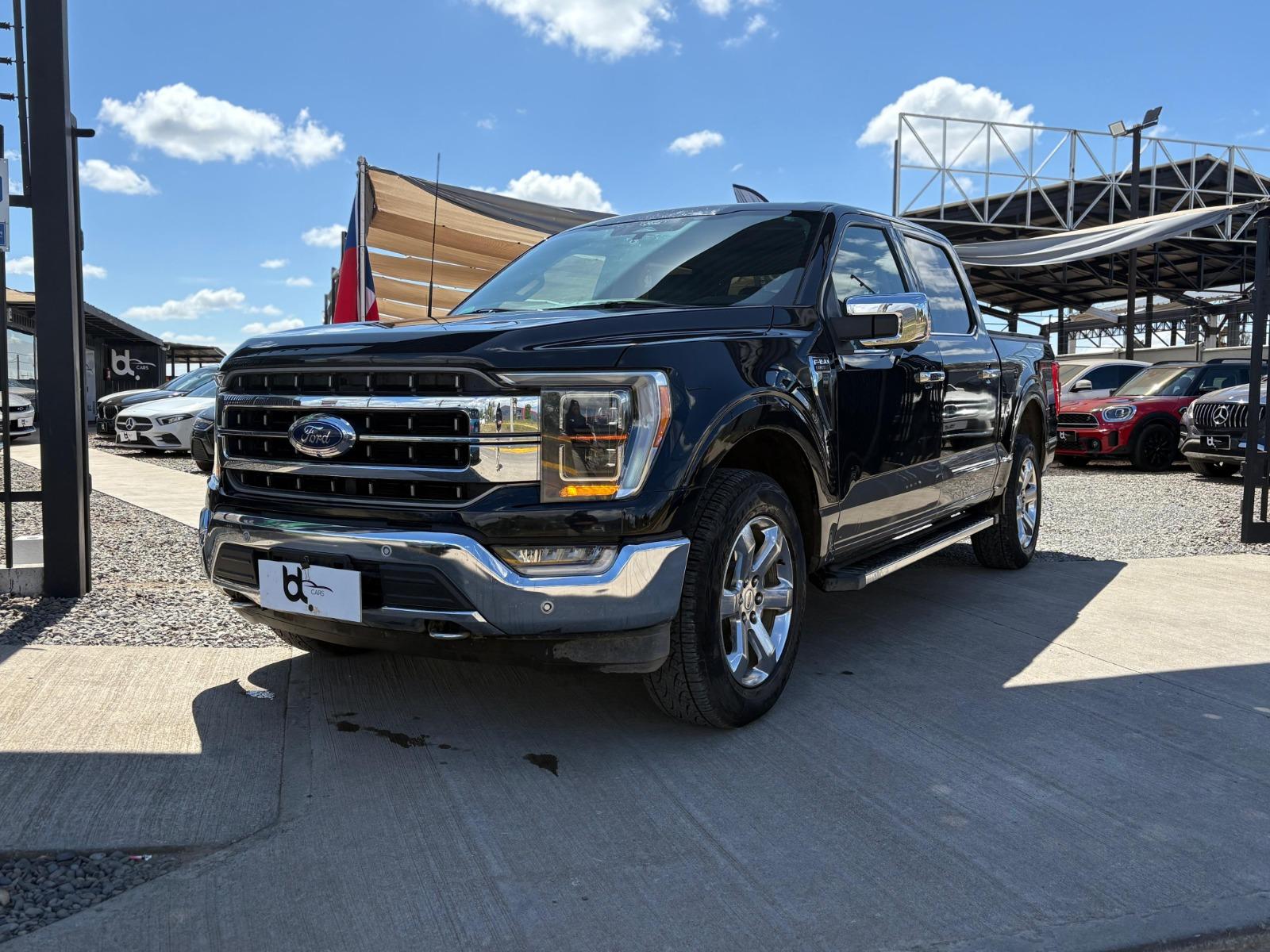 FORD F-150 LARIAT LUXURY 4X4 5.0L  2023 ÚNICO DUEÑO, DOS LLAVES, MANTENCIONES EN LA MARCA - 