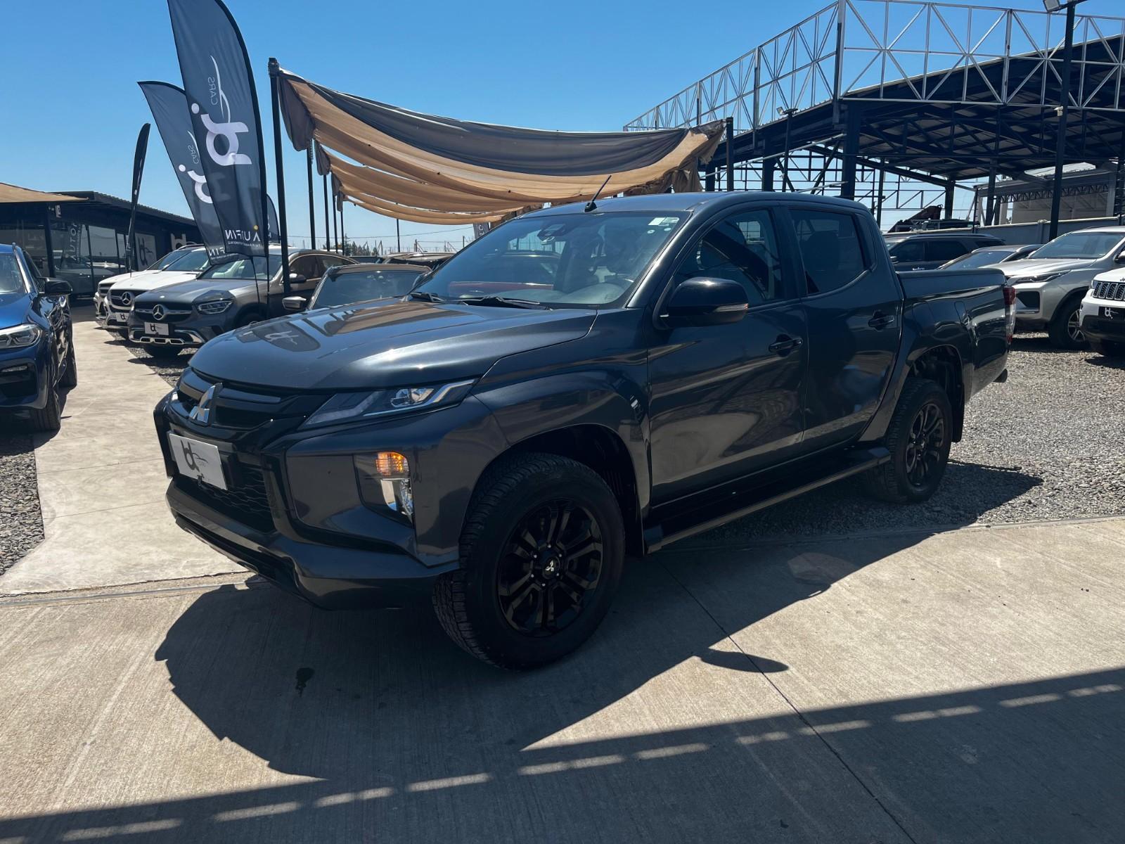 MITSUBISHI L200 DAKAR 4X4 2.4 2024 ÚNICO DUEÑO, MANTENCIONES EN LA MARCA, DOS LLAVES - FULL MOTOR