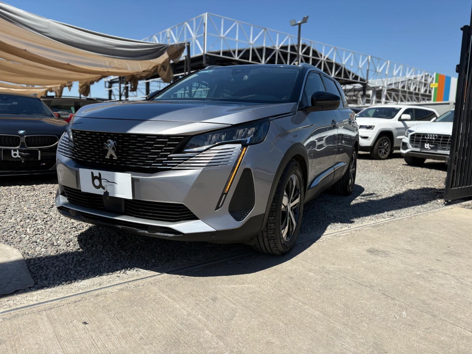 PEUGEOT 5008 ALLURE BLUEHDI 1.5 2022 DOCUMENTACIÓN AL DÍA, MANTENCIONES EN LA MARCA - FULL MOTOR