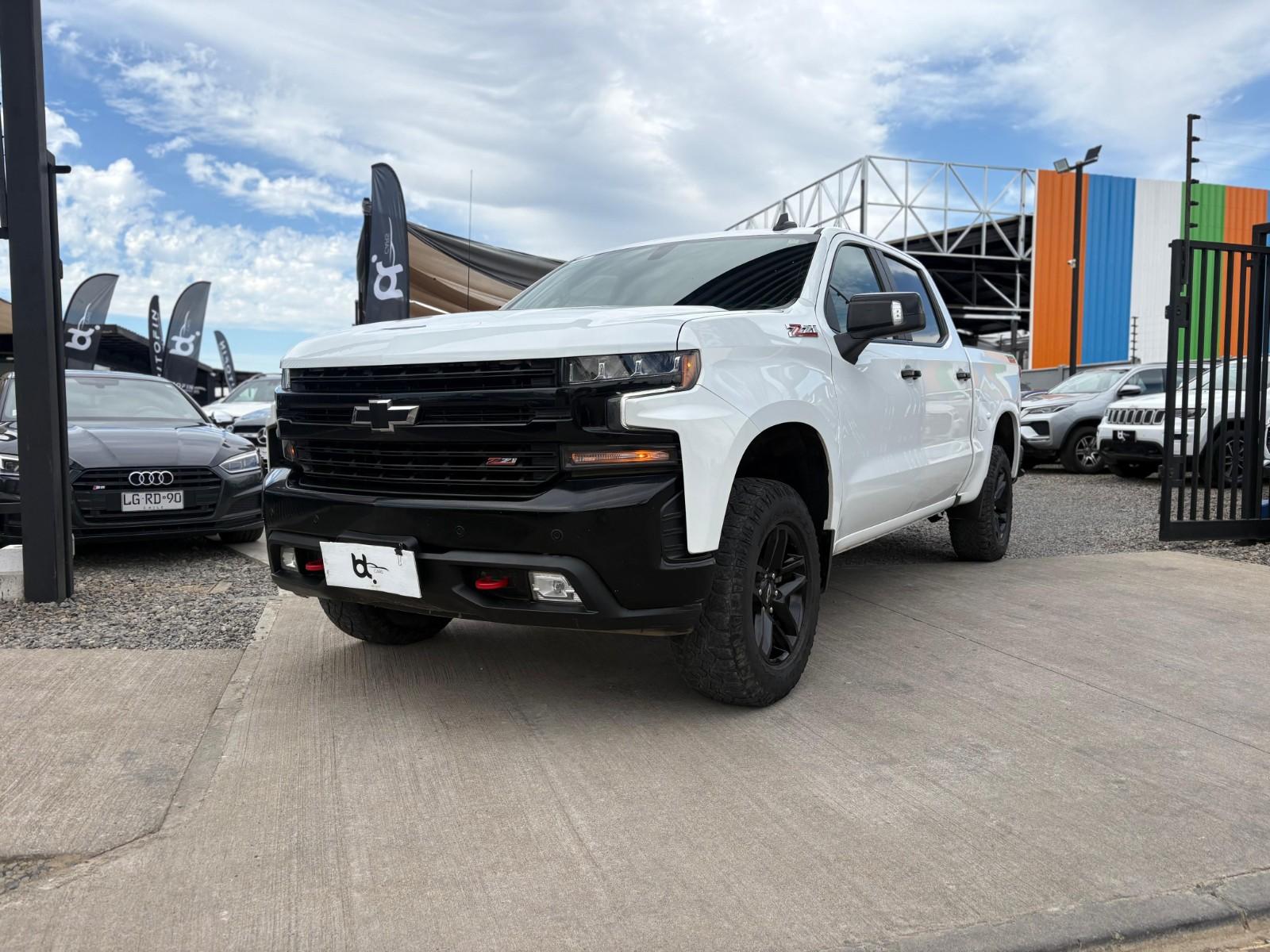 CHEVROLET SILVERADO SILVERADO LT 5.3 2019 DOCUMENTACIÓN AL DÍA - FULL MOTOR