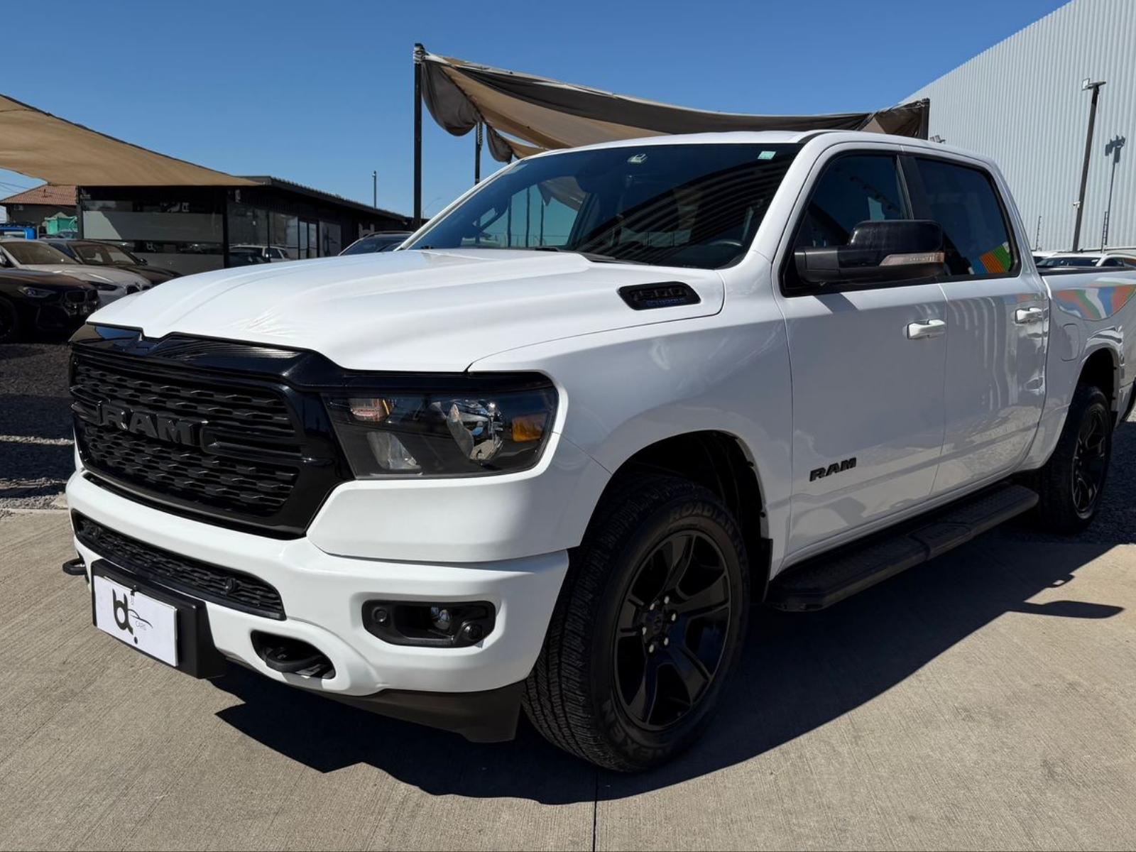 RAM 1500 BIG HORN CREW CAB 4X4 3.6 2023 ÚNICO DUEÑO, MANTENCIONES EN LA MARCA, DOS LLAVES - FULL MOTOR