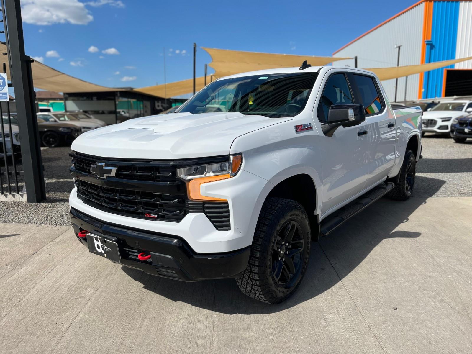 CHEVROLET SILVERADO LT 2025 UNICO DUEÑO, DOS LLAVES, MANTENCIONES EN LA MARCA, - FULL MOTOR