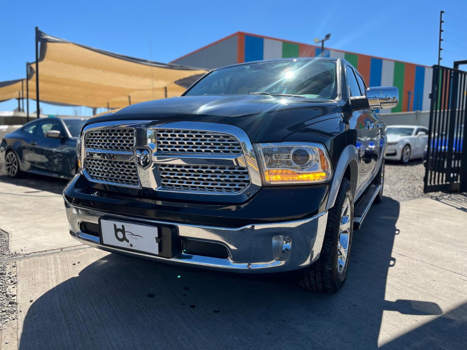 RAM 1500 LARAMIE 2018 UNICO DUEÑO, DOCUMENTACION AL DIA, MANTENCIONES EN - FULL MOTOR
