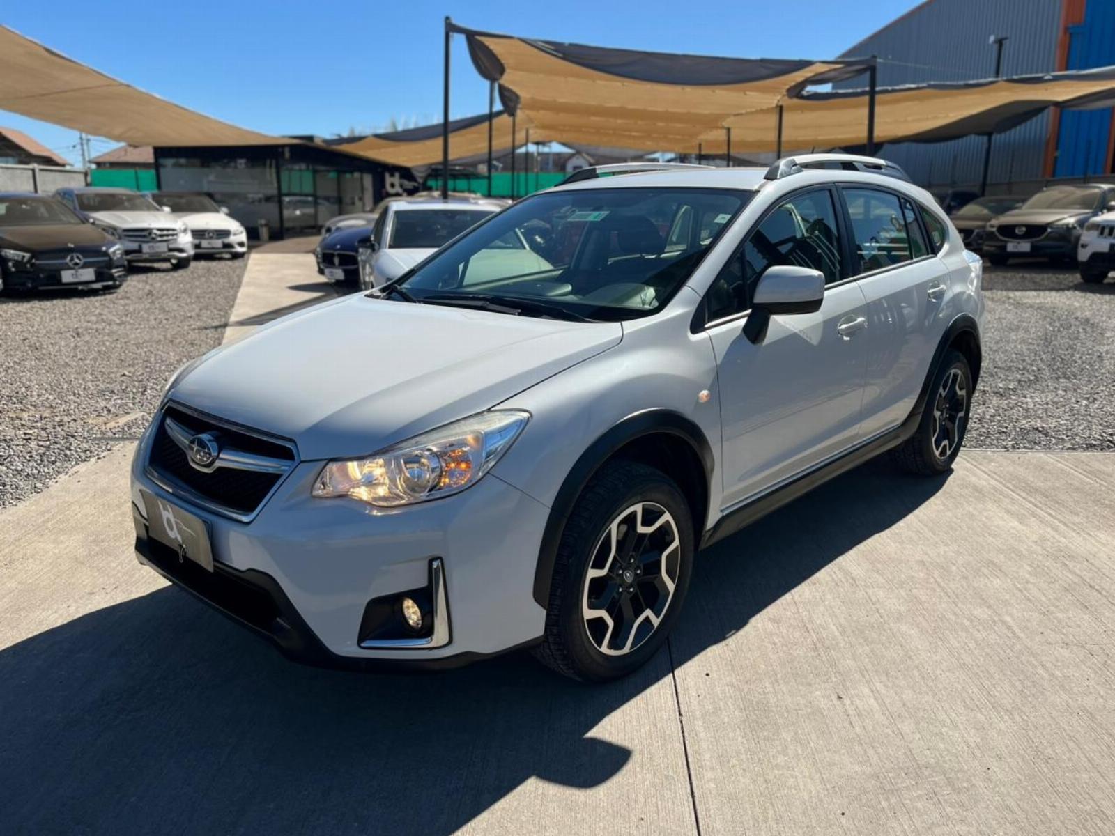 SUBARU XV XV AWD 2.0I 2016 UNICO DUEÑO - MANTENCIONES EN LA MARCA - DOS LLAVE - FULL MOTOR