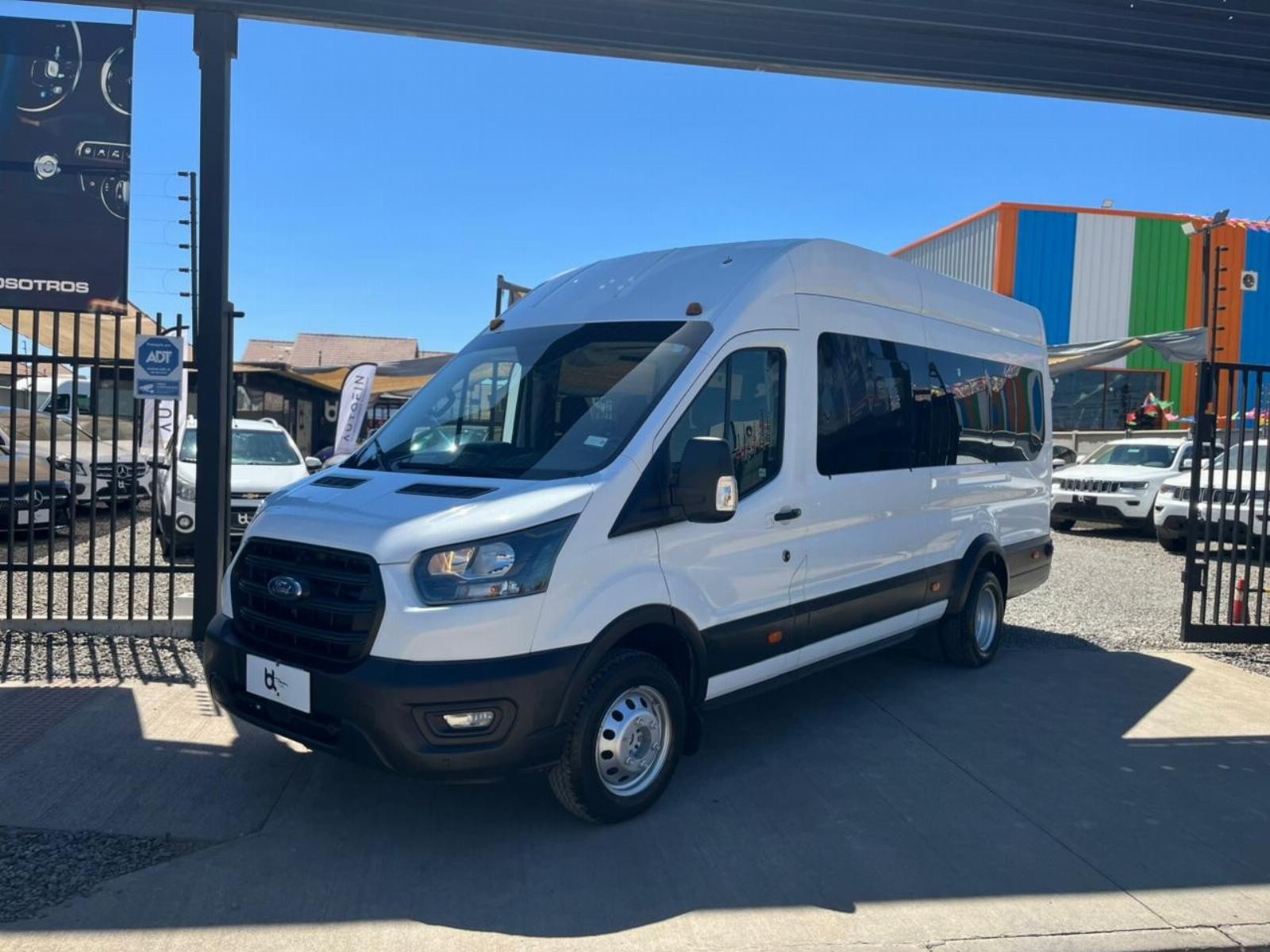 FORD TRANSIT 460E 2021 DOCUMENTACIÓN AL DÍA, ÚNICO DUEÑO - FULL MOTOR