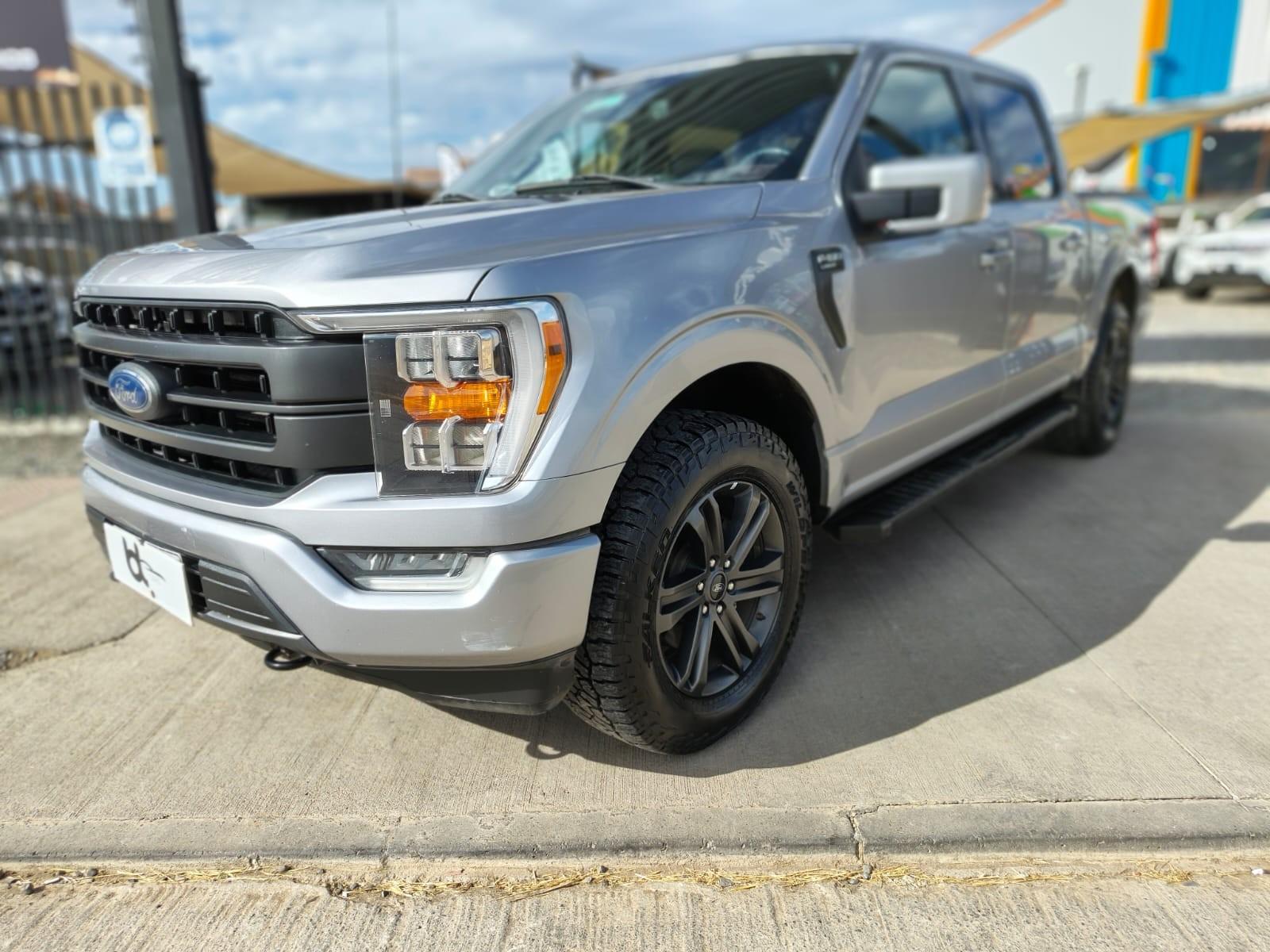 FORD F-150 LARIAT SPORT 5.0 AUT 4X4 2022 UNICO DUEÑO - DOS LLAVES . MANTENCION AL DÍA - FULL MOTOR