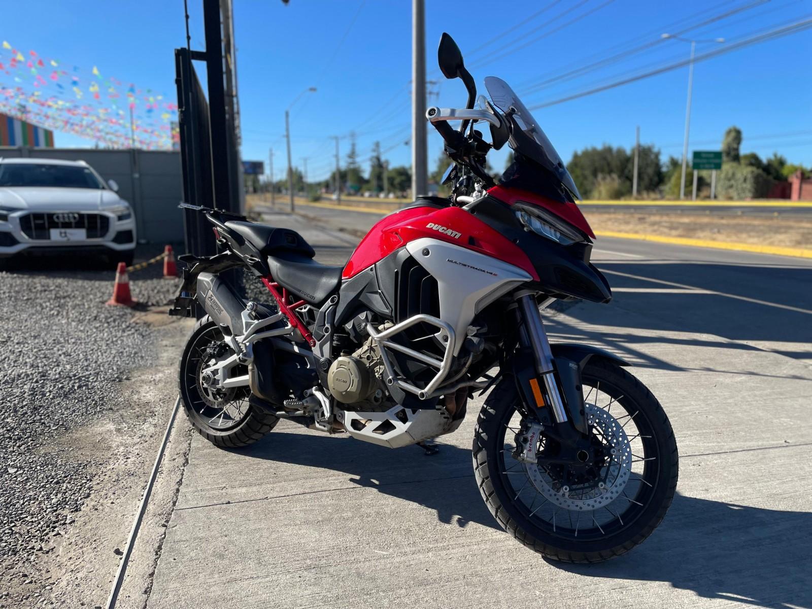 DUCATI MULTISTRADA 1200 V4 S FULL 2022 EXCELENTE ESTADO - MANTENCIONES AL DÍA - FULL MOTOR