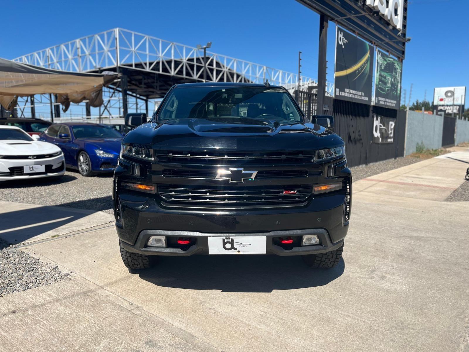 CHEVROLET SILVERADO TRAILBOSS 5.3 2020 DOCUMENTACION AL DÍA - FULL MOTOR