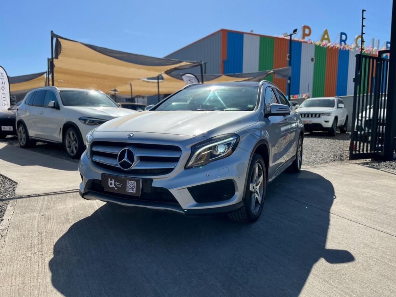 MERCEDES-BENZ GLA 220 D 2016 DOCUMENTACIÓN AL DIA, ÚNICO DUEÑO, DOS LLAVES , MA - FULL MOTOR