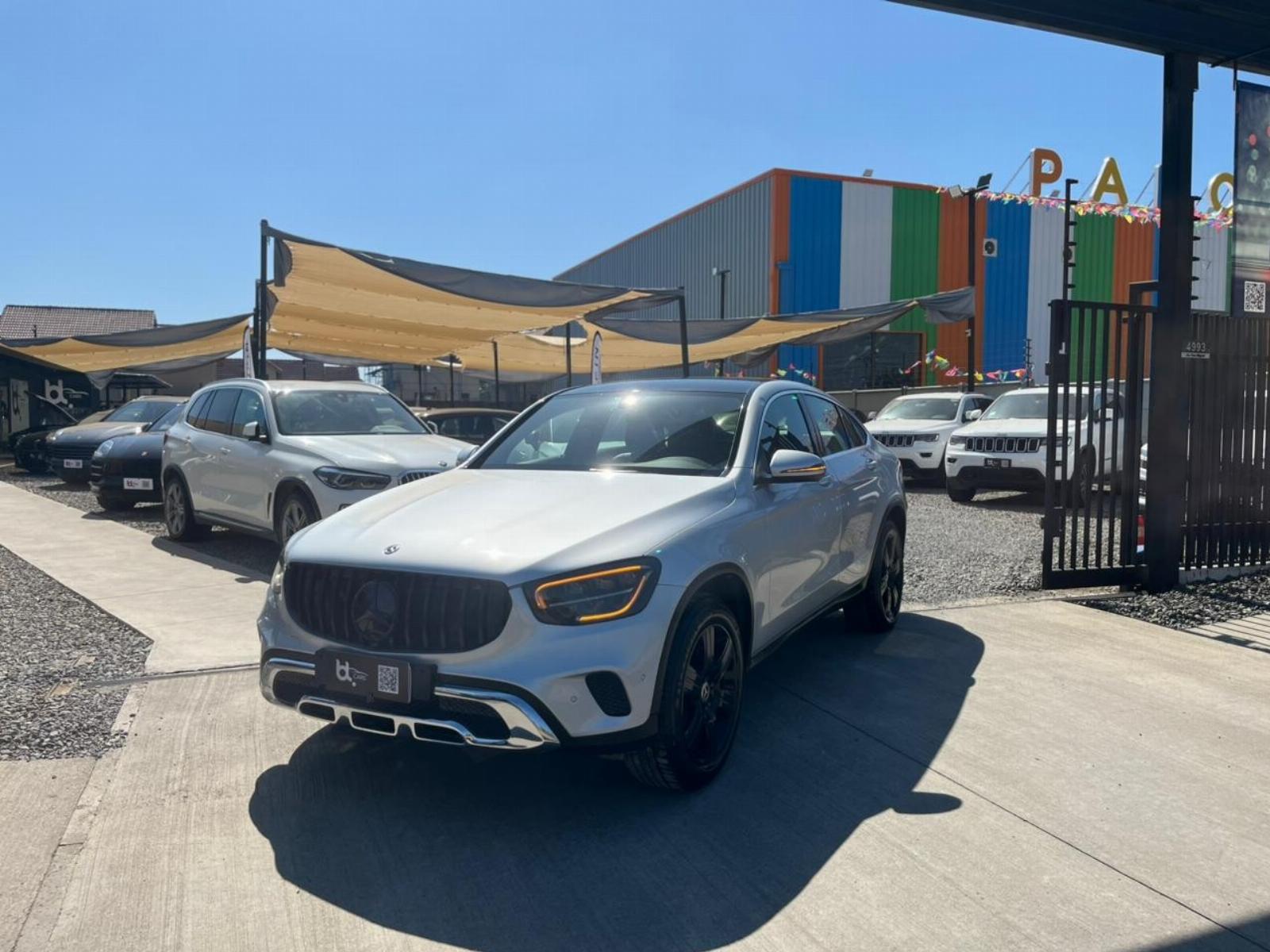 MERCEDES-BENZ GLC 220D 4MATIC 4X4 2.0 2021 PERFECTO ESTADO, DOCUMENTACIÓN AL DÍA, DIESEL - FULL MOTOR