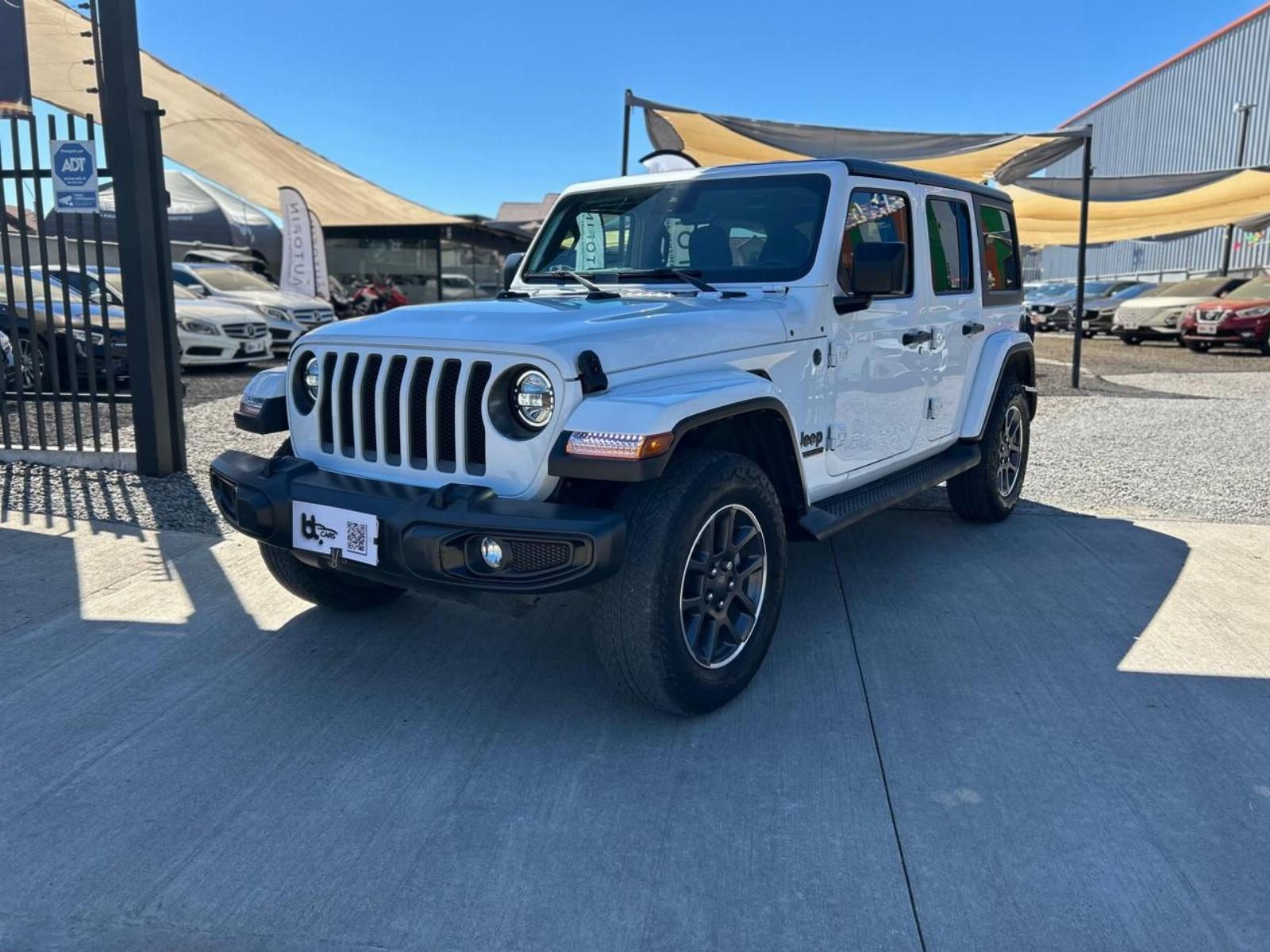 JEEP WRANGLER SAHARA UNLIMITED 2.0 2021 DOCUMENTACION AL DÍA; EXCELENTE ESTADO. - FULL MOTOR