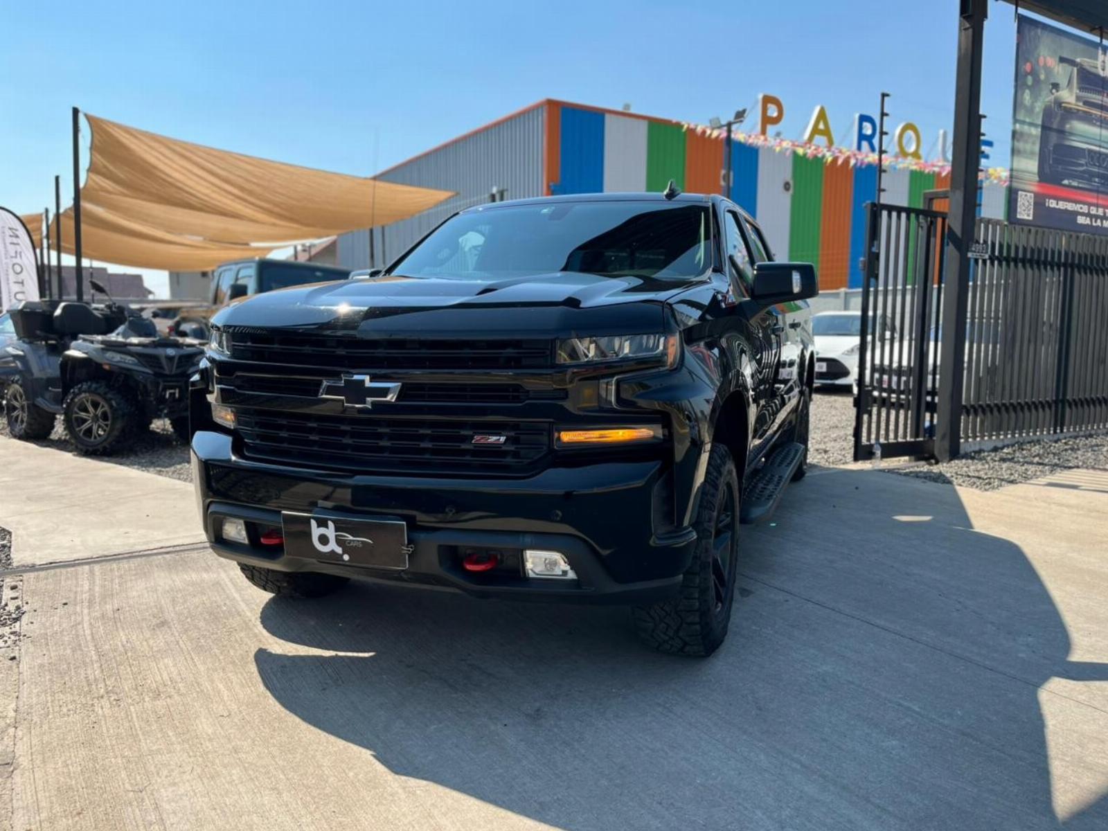 CHEVROLET SILVERADO LT 4WD 5.3 AUT 2022 DOCUMENTACIÓN AL DÍA, EXCELENTE ESTADO - FULL MOTOR