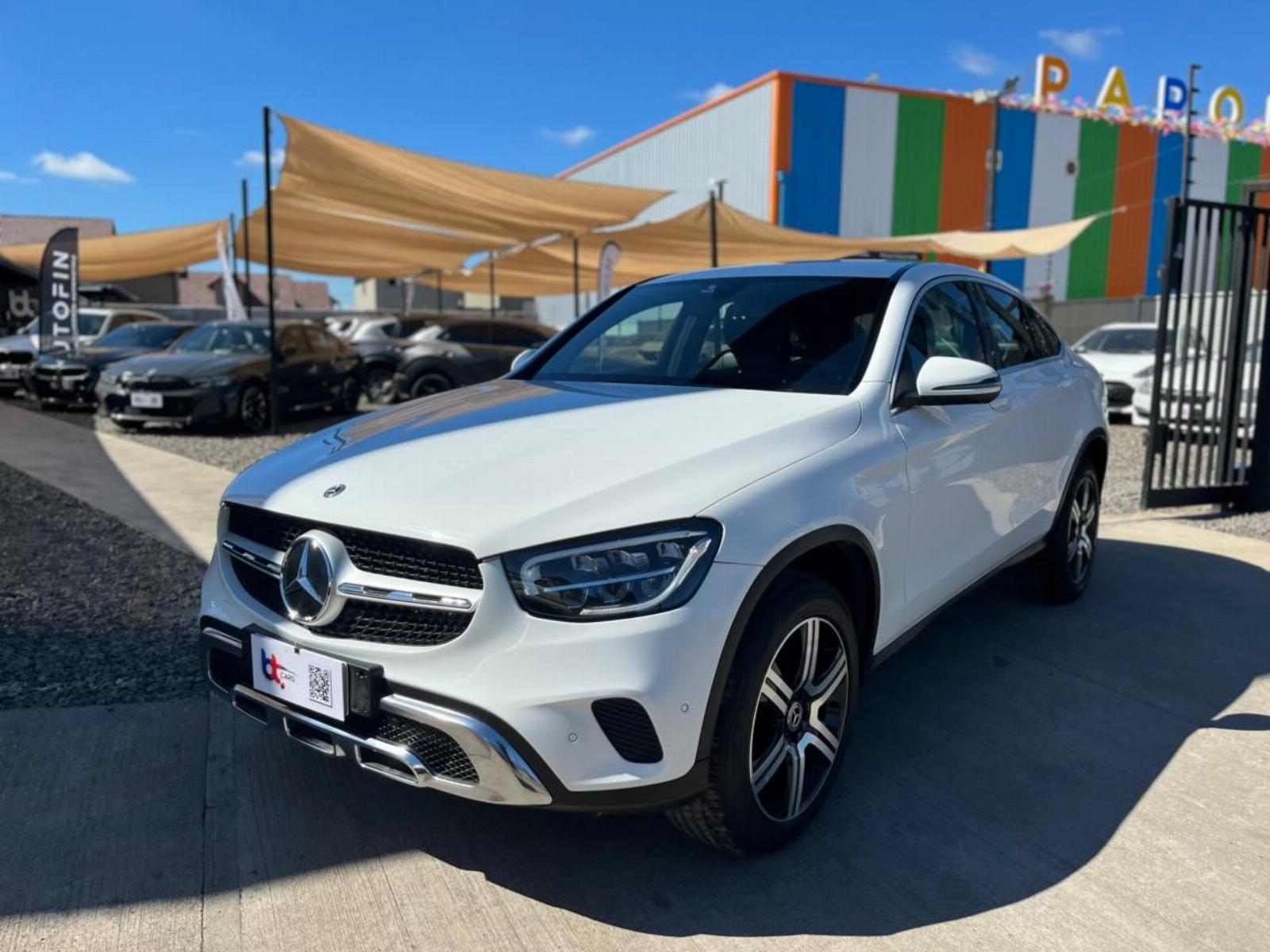 MERCEDES-BENZ GLC 200 4MATIC 4X4 2.0 2021 DOCUMENTACIÓN AL DÍA, DOS LLAVES - FULL MOTOR