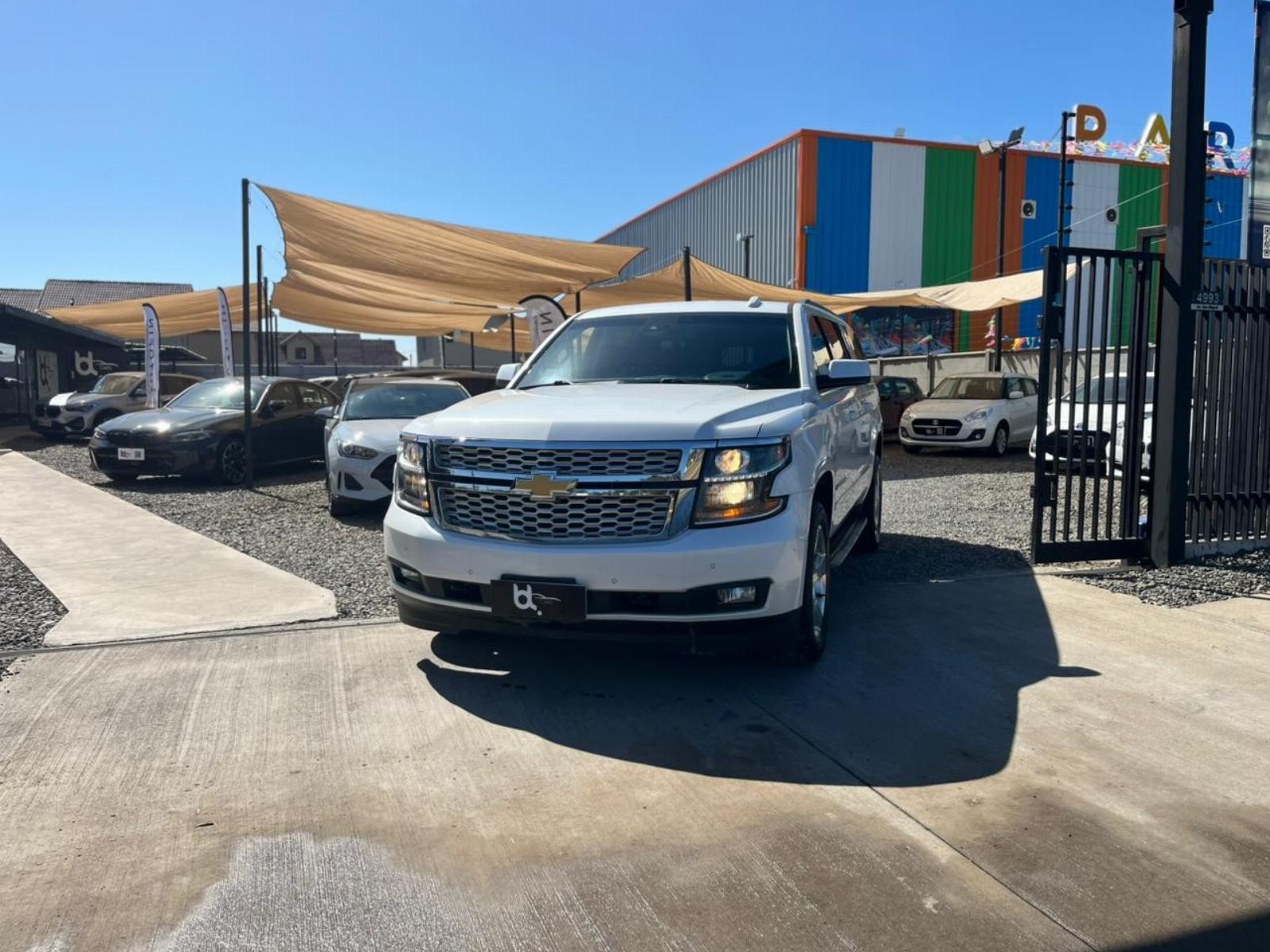 CHEVROLET SUBURBAN LT 4WD 5.3 2018 DOCUMENTACIÓN AL DÍA, DOS LLAVES - FULL MOTOR