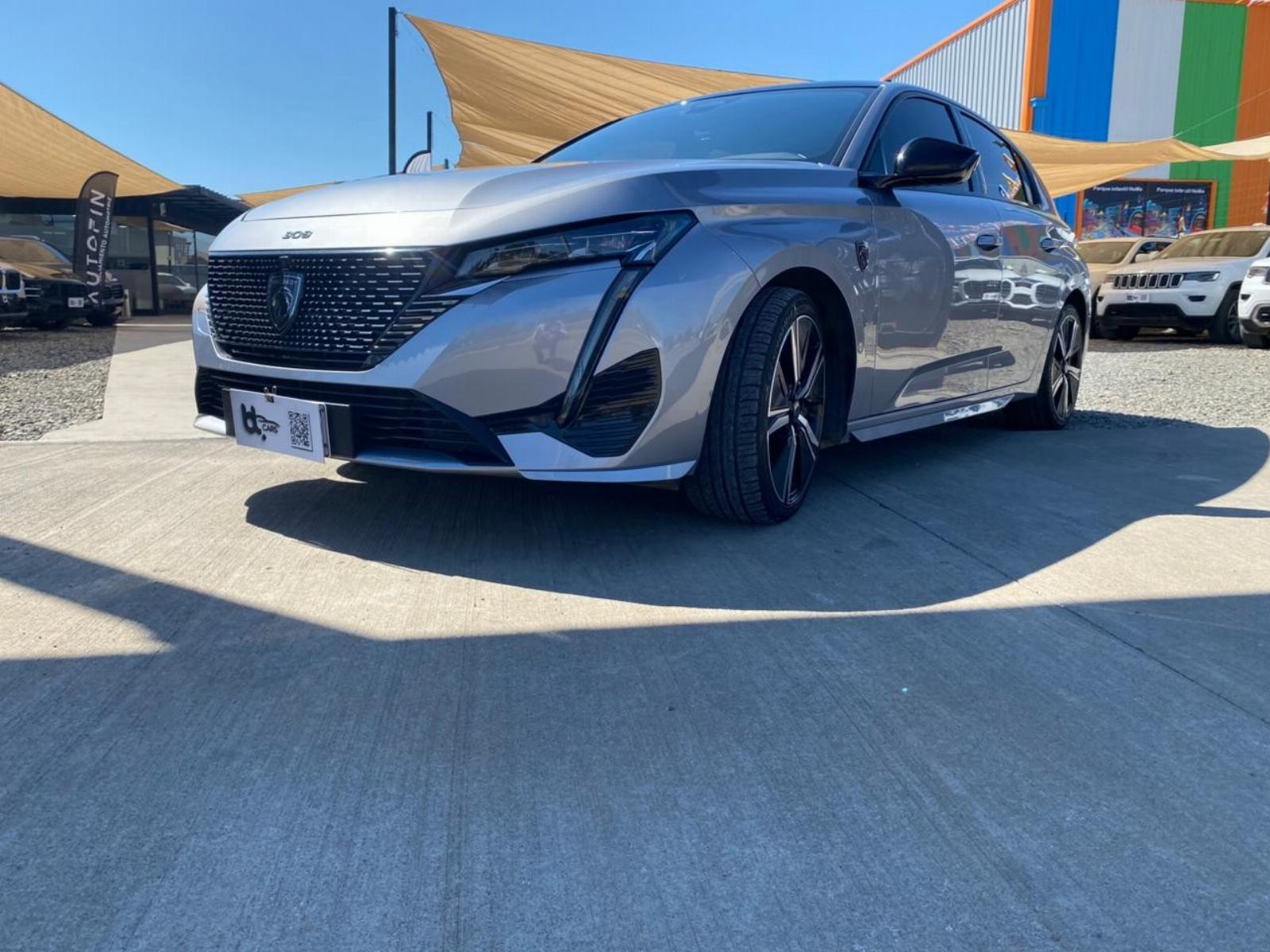 PEUGEOT 308 GT PURETECH 2023 GRAN ESTADO - MANTENCIONES AL DIA - DOS LLAVES - FULL MOTOR