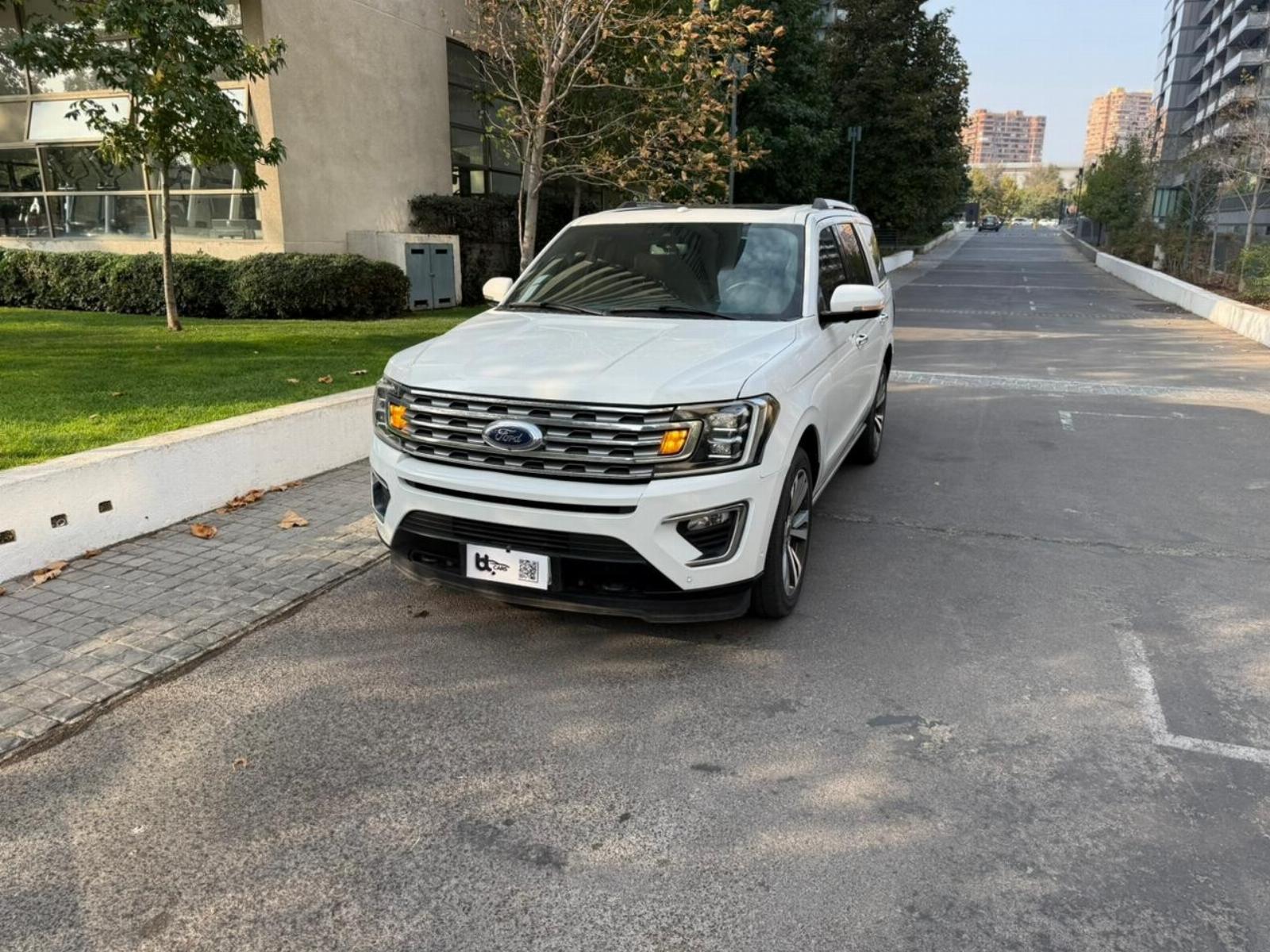 FORD EXPEDITION LIMITED 2022 IMPECABLE , MUY POCOS KILOMETROS - FULL MOTOR