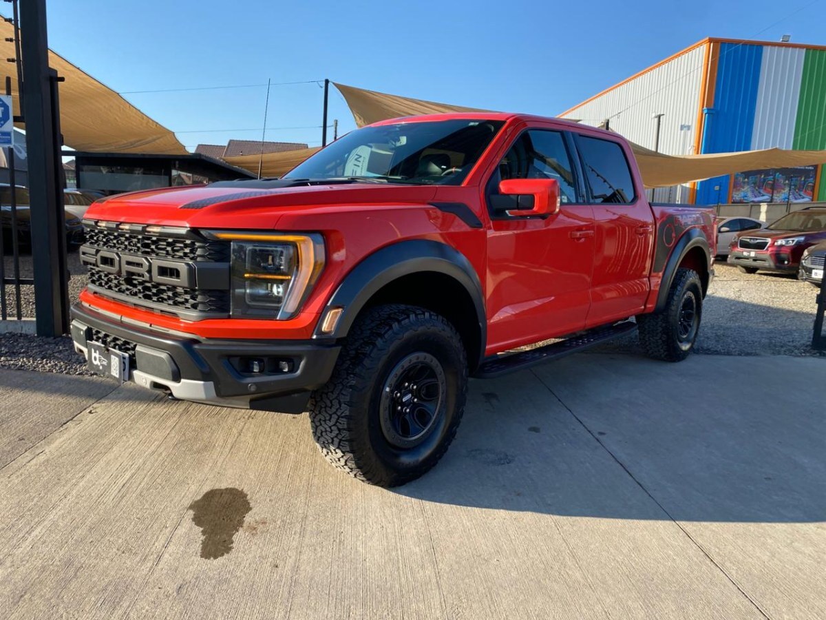FORD F-150 RAPTOR 4X4 3.5 2023 UNICO DUEÑO - MANTENCIONES EN LA MARCA - DOS LLAVE - FULL MOTOR