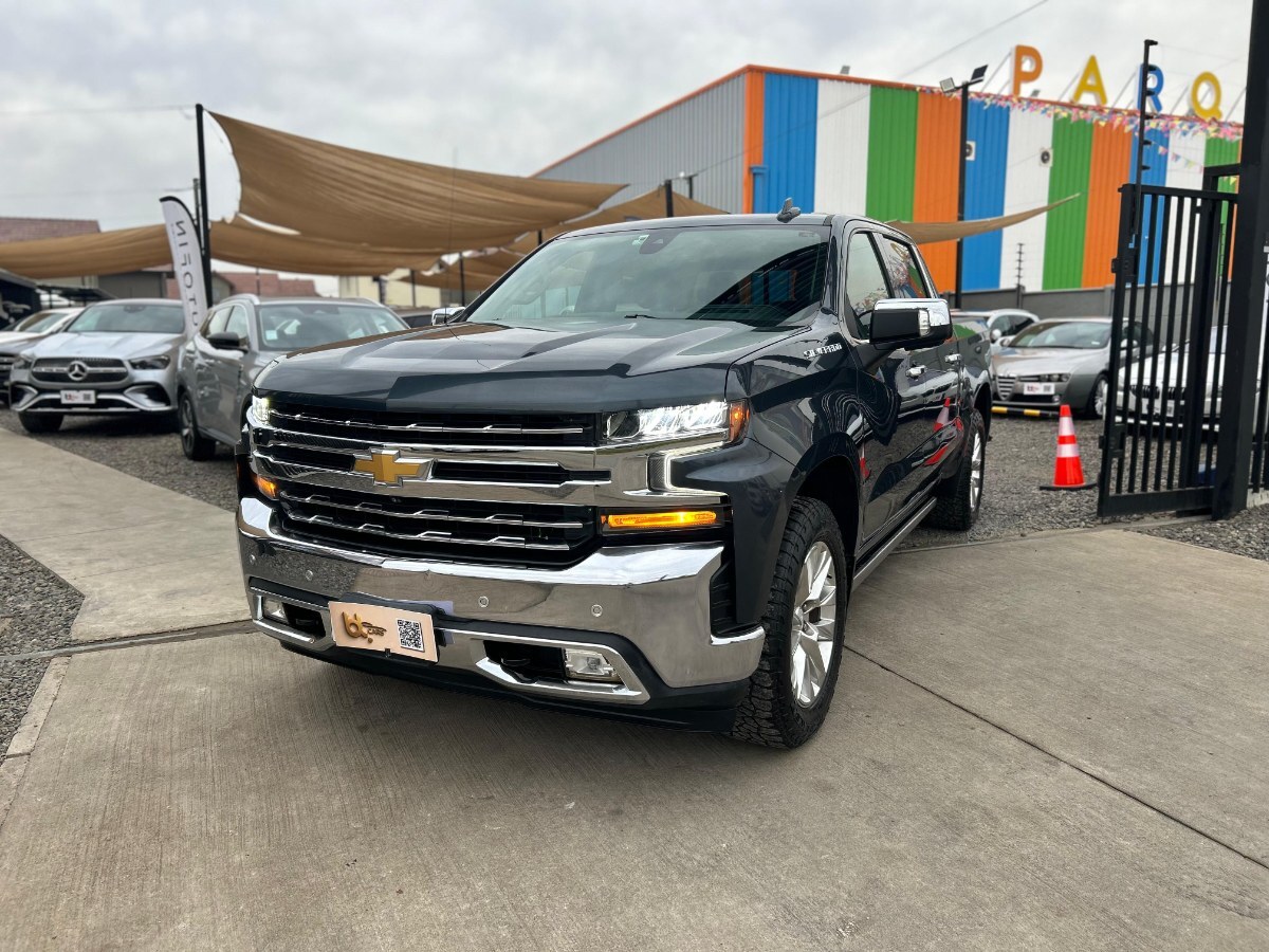 CHEVROLET SILVERADO LTZ 5.3 2020 EXCELENTE ESTADO, DOS LLAVES. - FULL MOTOR