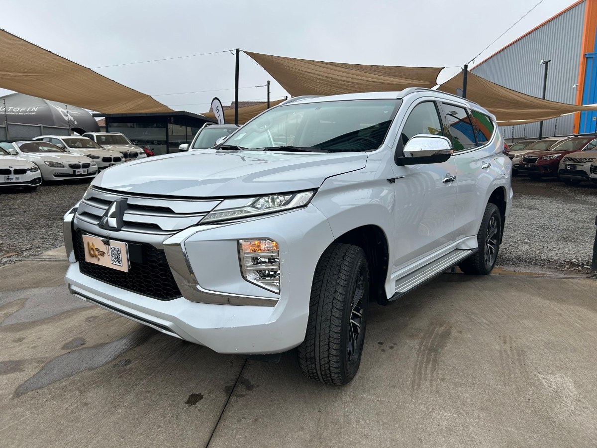 MITSUBISHI MONTERO SPORT 2.4 2023 DOCUMENTACION AL DÍA; EXCELENTE ESTADO. - FULL MOTOR