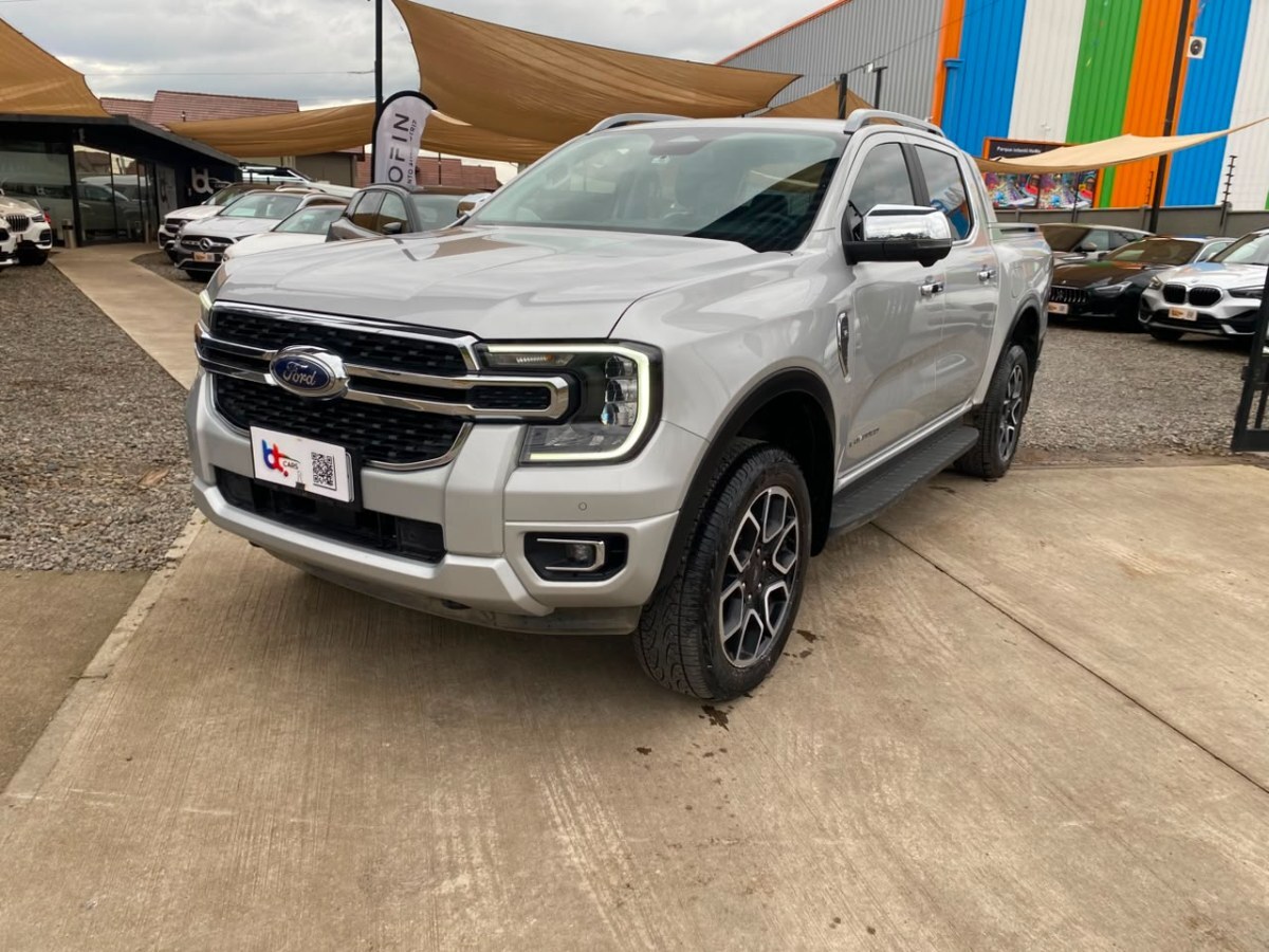 FORD RANGER LIMITED 4X4 2026 UNICO DUEÑO - MANTENCIONES EN LA MARCA - DOS LLAVE - FULL MOTOR