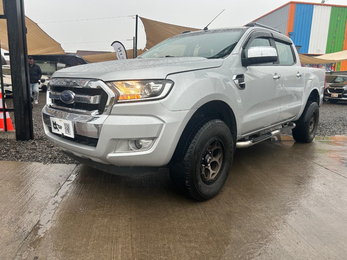 FORD RANGER XLT 2.5 2017 GRAN ESTADO - MANTENCIONES AL DÍA - FULL MOTOR