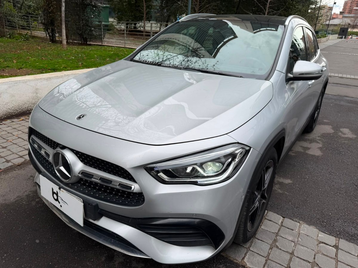 MERCEDES-BENZ GLA 220 D 2.0 4MATIC AT 2023 EXCELENTE ESTADO - MANTENCIONES EN LA MARCA- DOS - FULL MOTOR