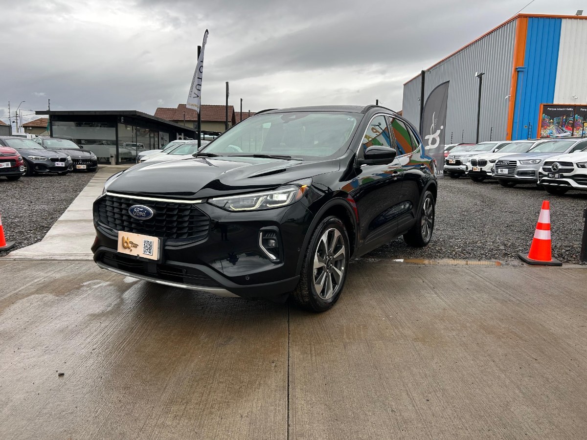 FORD ESCAPE PLATINUM 2.0 ECOBOOST AWD 2024 UNICO DUEÑO - MANTENCIONES EN MARCA - DOS LLAVES - FULL MOTOR