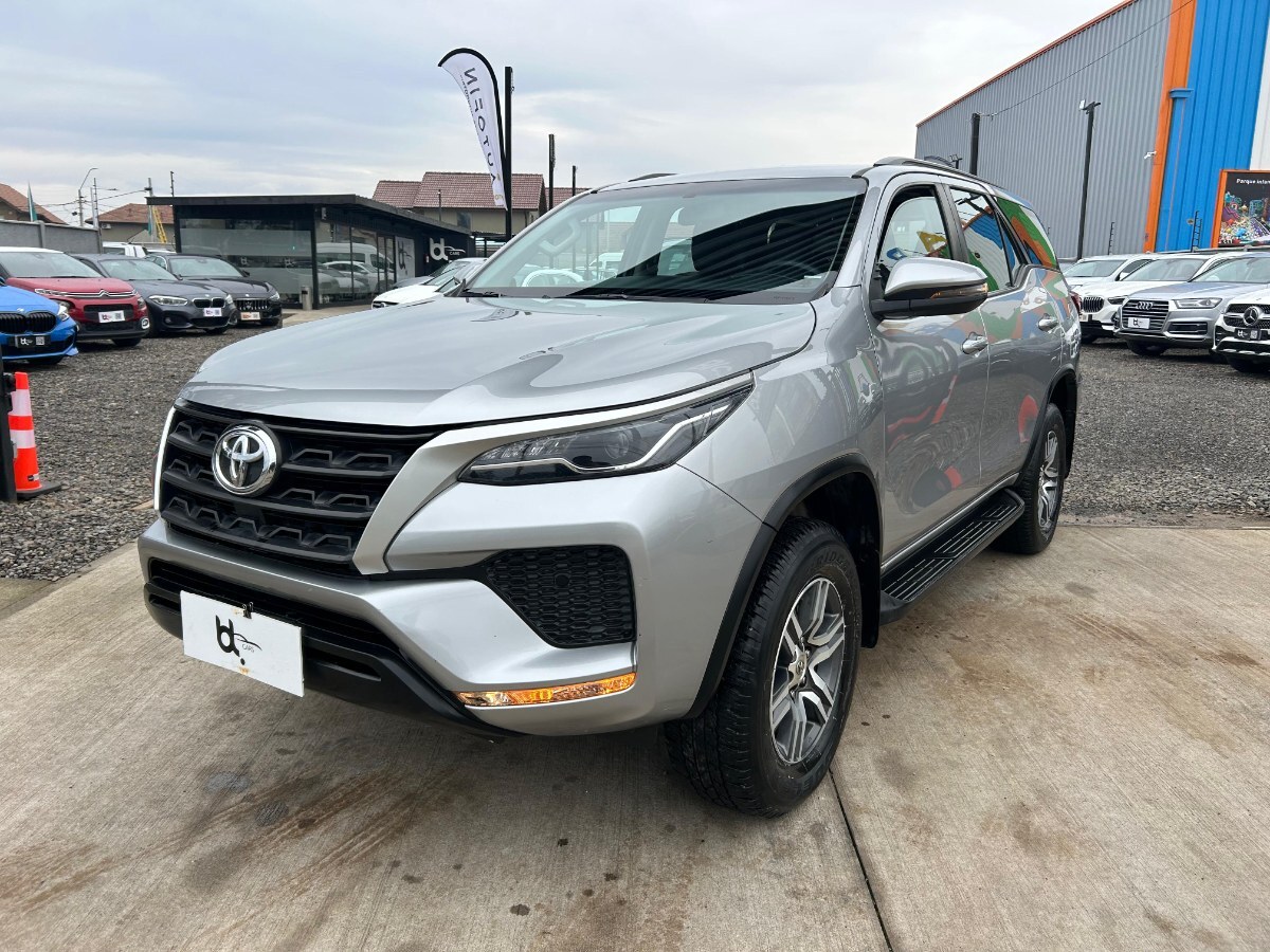 TOYOTA FORTUNER SRV 2.7 AUT 2022 UNICO DUEÑO, DOS LLAVES. - FULL MOTOR