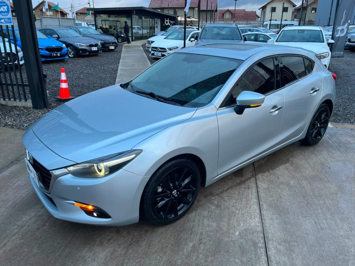 MAZDA 3 GT Sport 2.5 MT 2018 EXCELENTE ESTADO. - FULL MOTOR