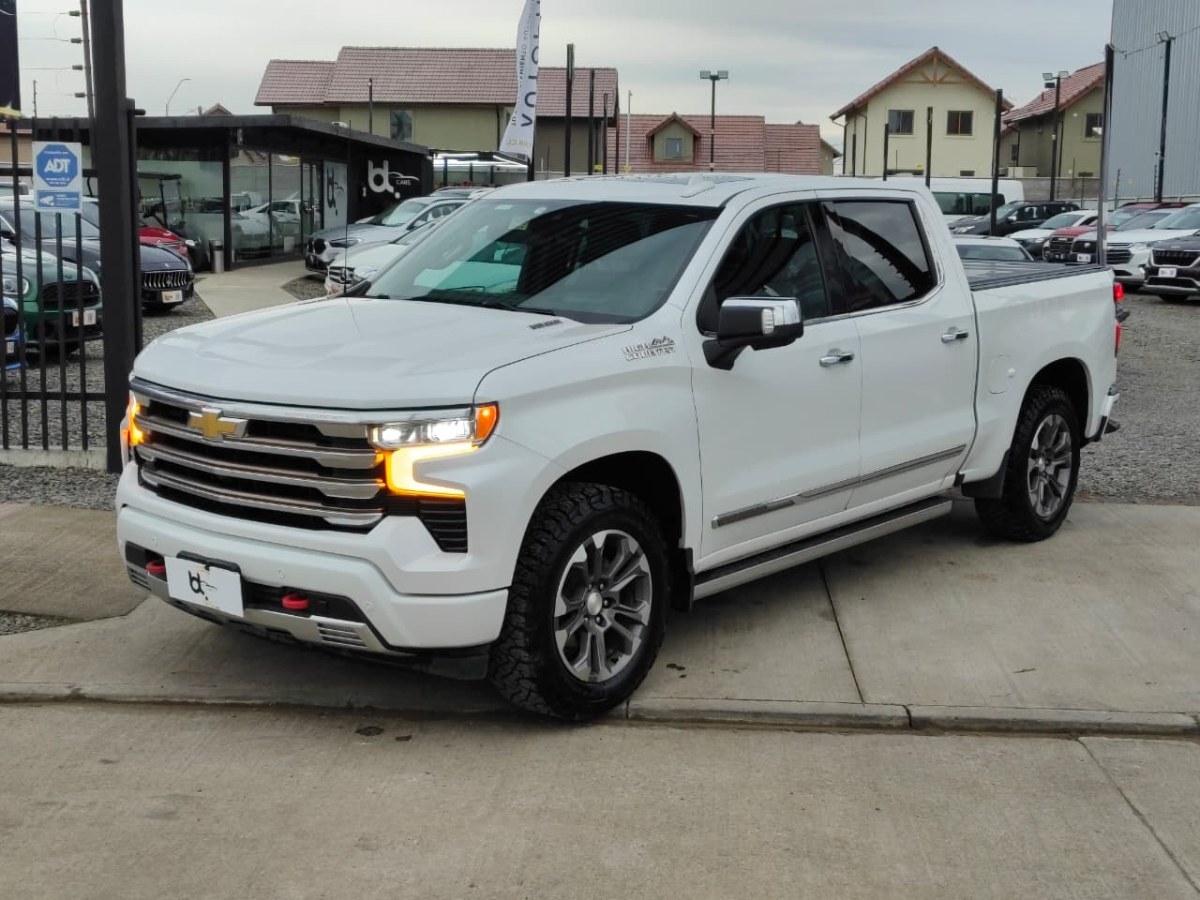 CHEVROLET SILVERADO HIGH COUNTRY 3.0 AUT 4X4 2022 DOCUMENTACIÓN AL DIA,DOS LLAVES - FULL MOTOR